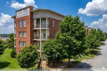870 Mayson Turner Road Unit 1224