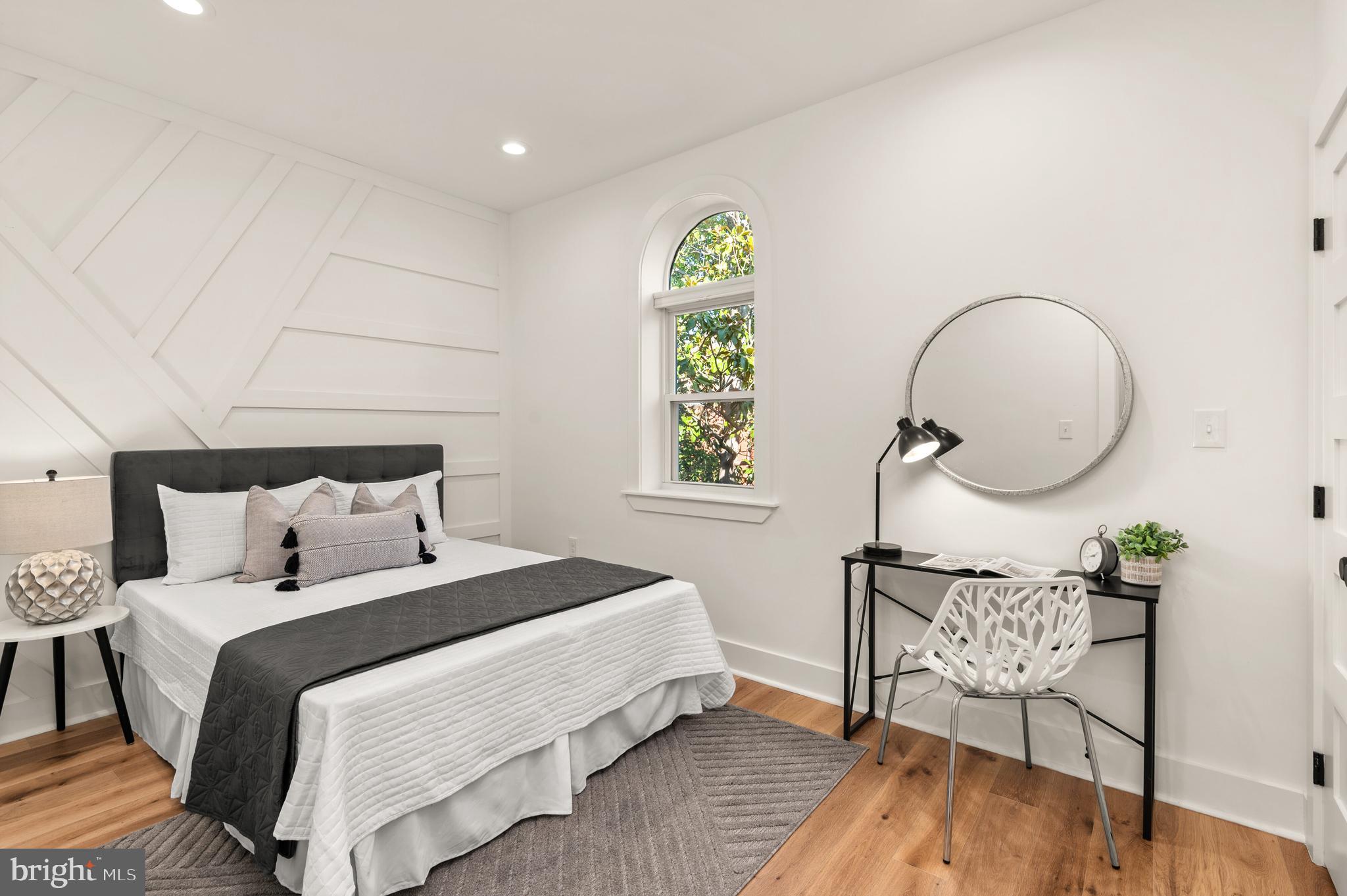 1831 VERMONT AVENUE NW