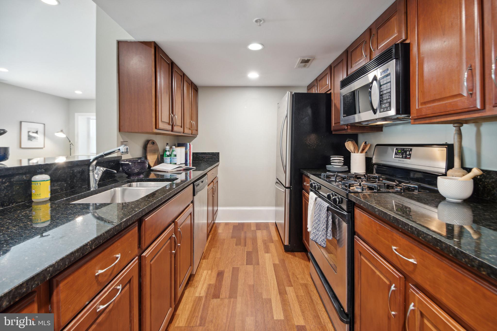 1324 Euclid St NW #5