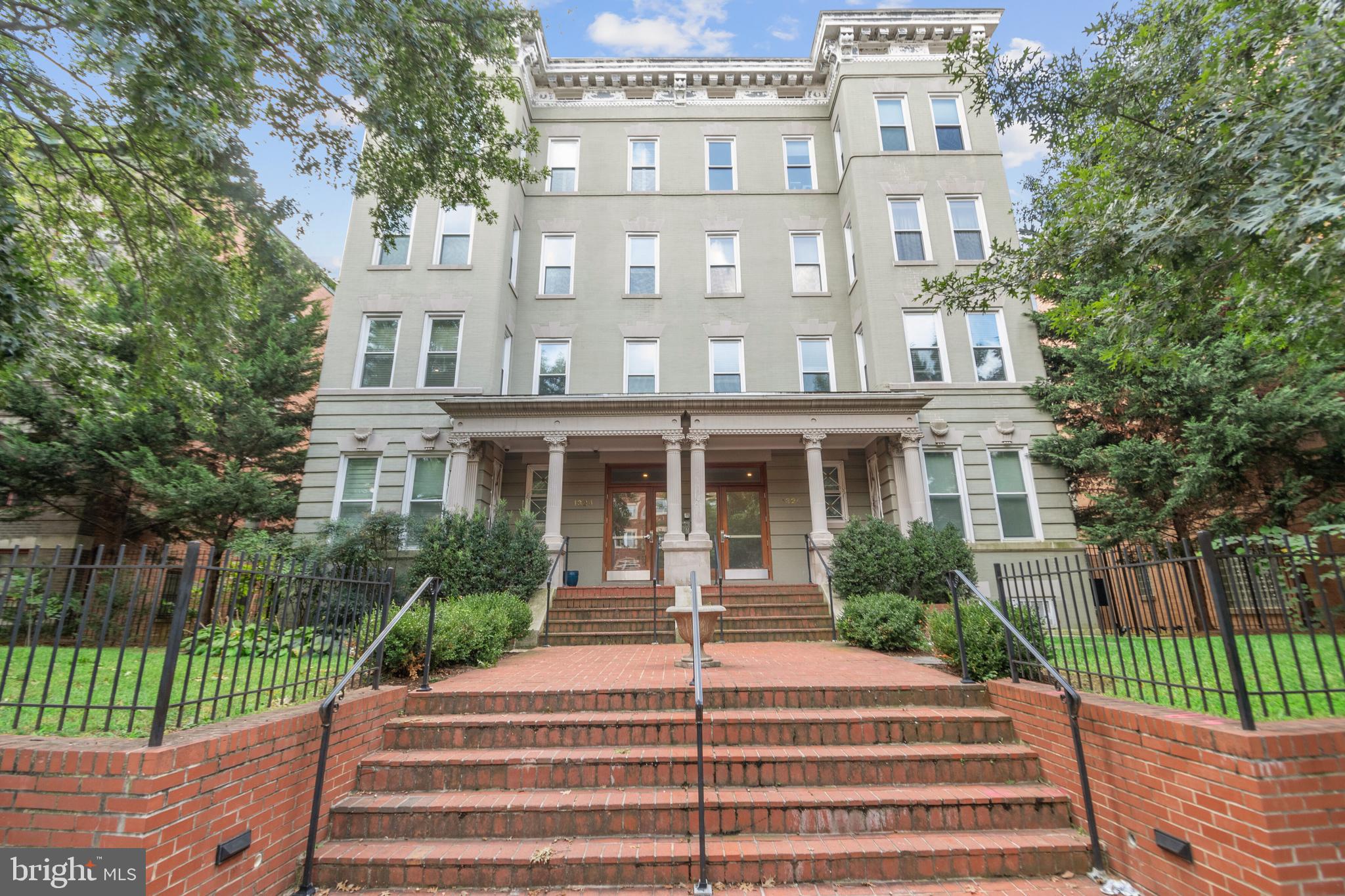 1324 Euclid St NW #5