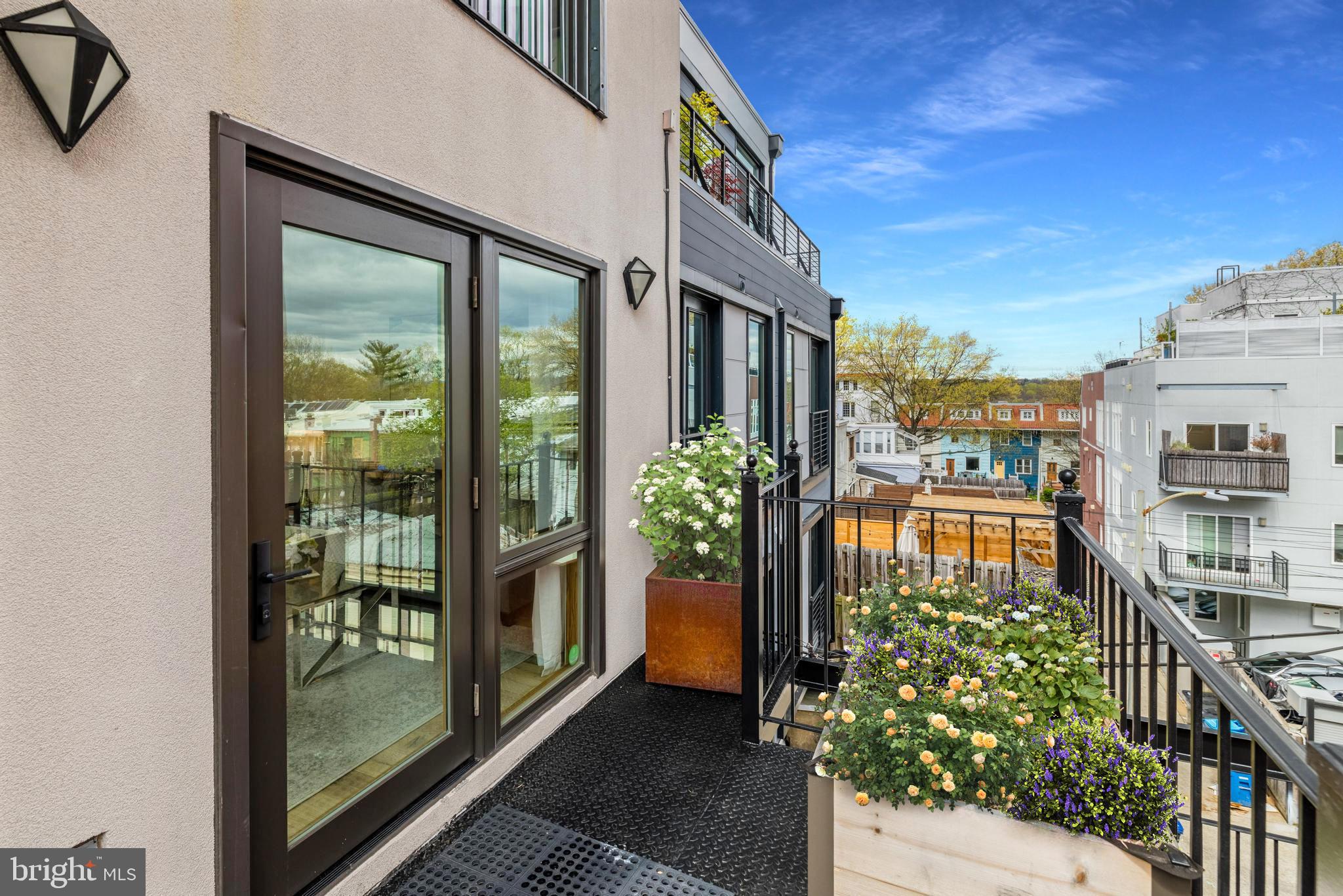 2713 Ontario Rd NW #5