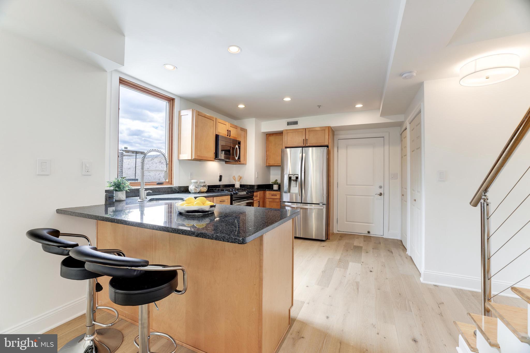 2713 Ontario Rd NW #5