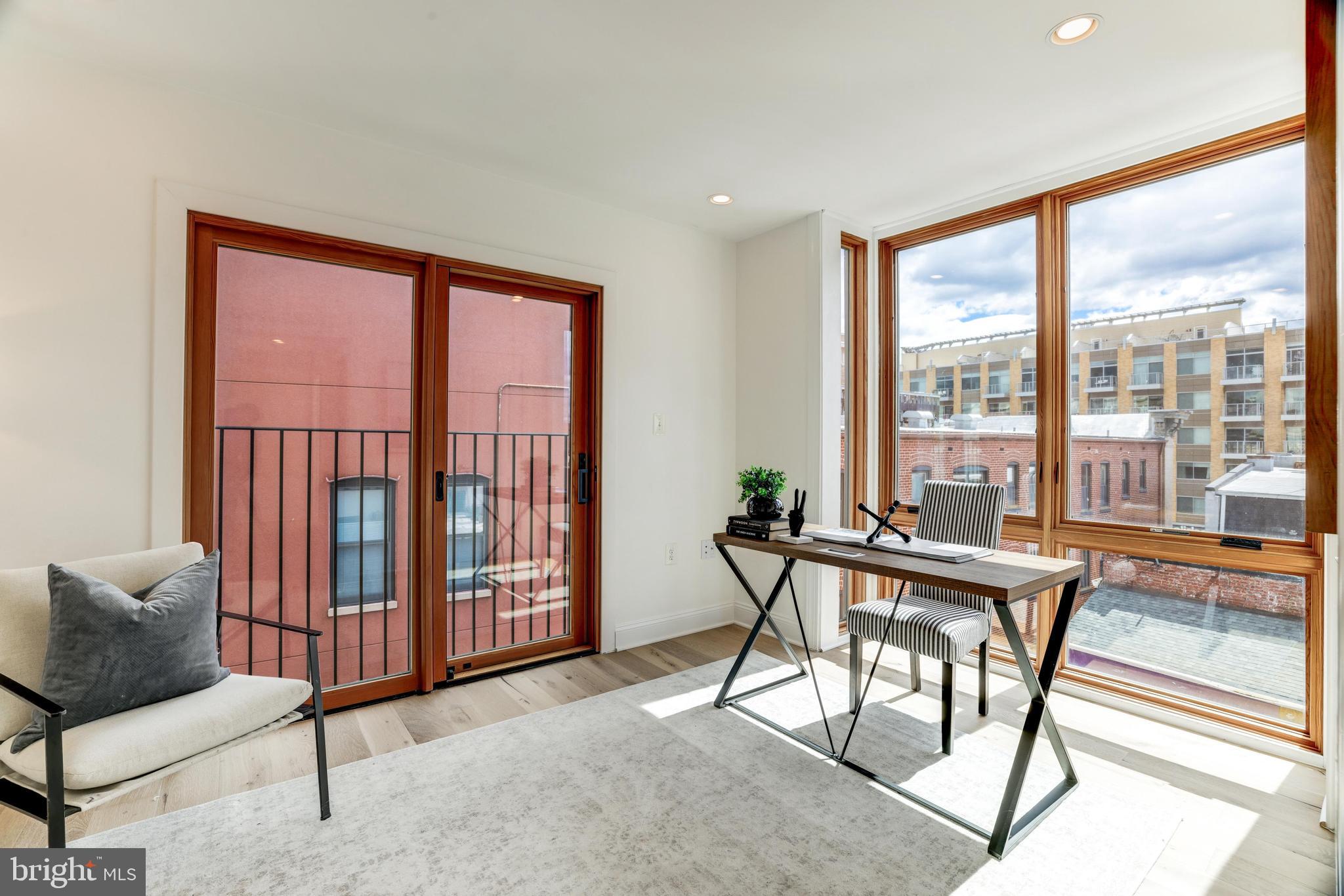 2713 Ontario Rd NW #5