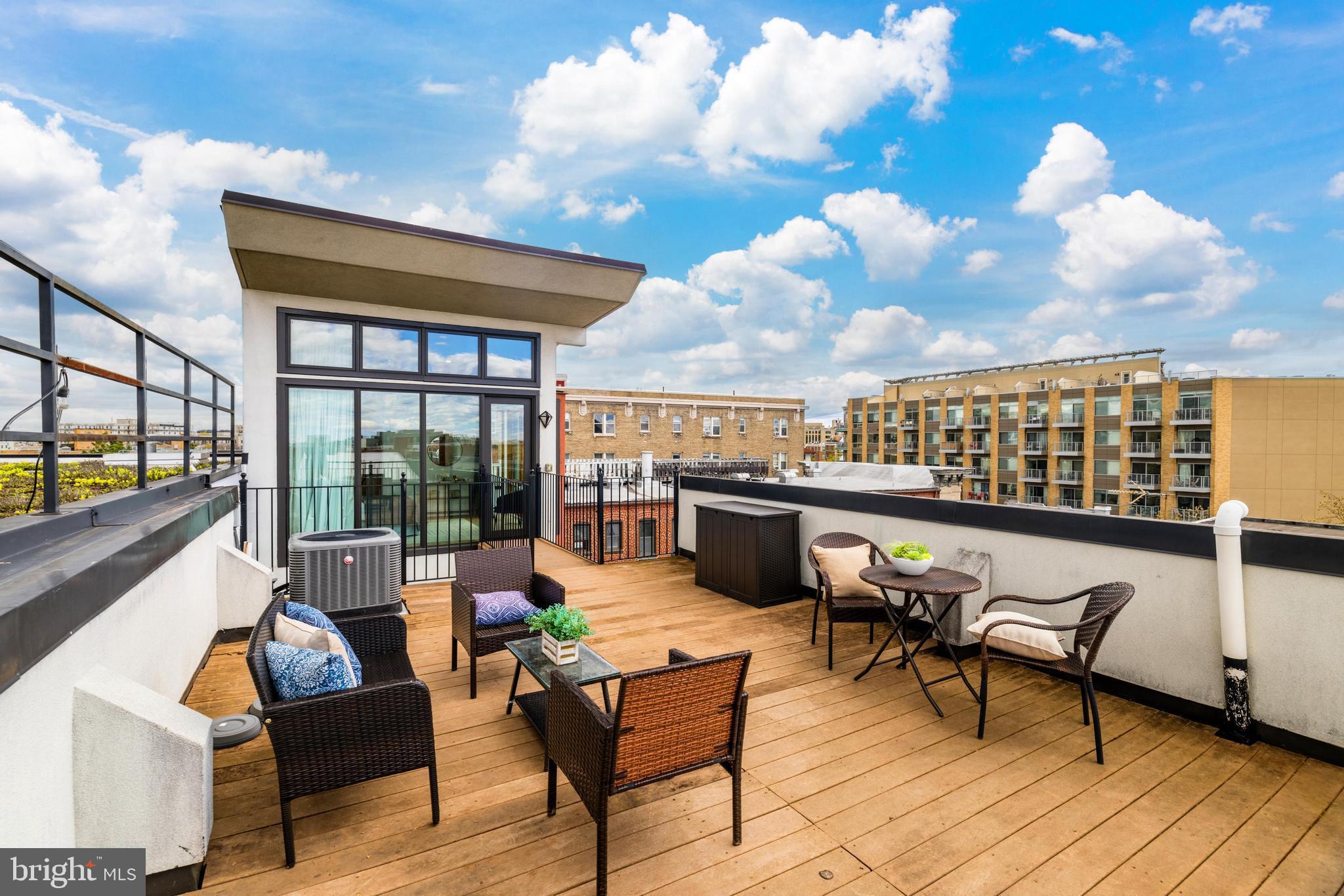 2713 Ontario Rd NW #5