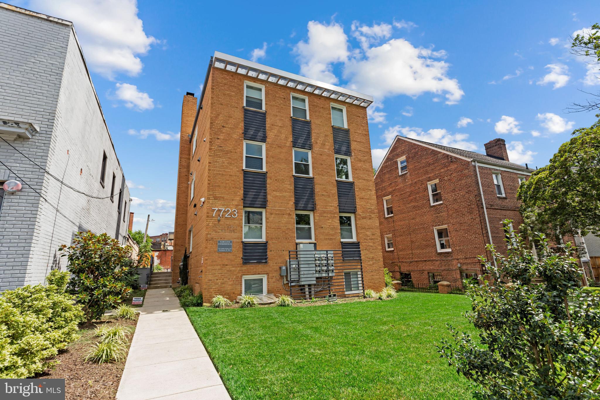 7723 ALASKA AVE NW #103