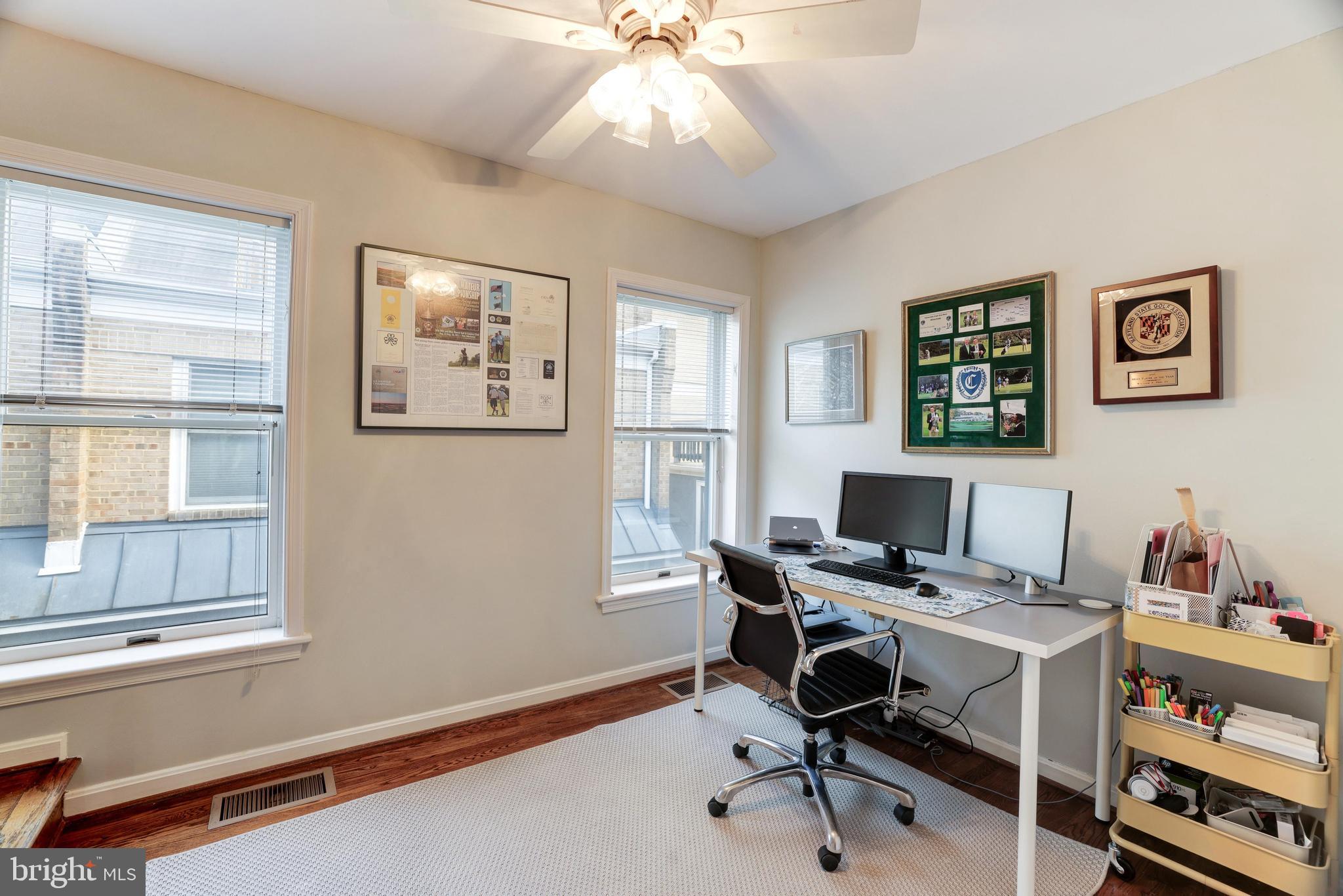 5229 Connecticut Ave NW #809