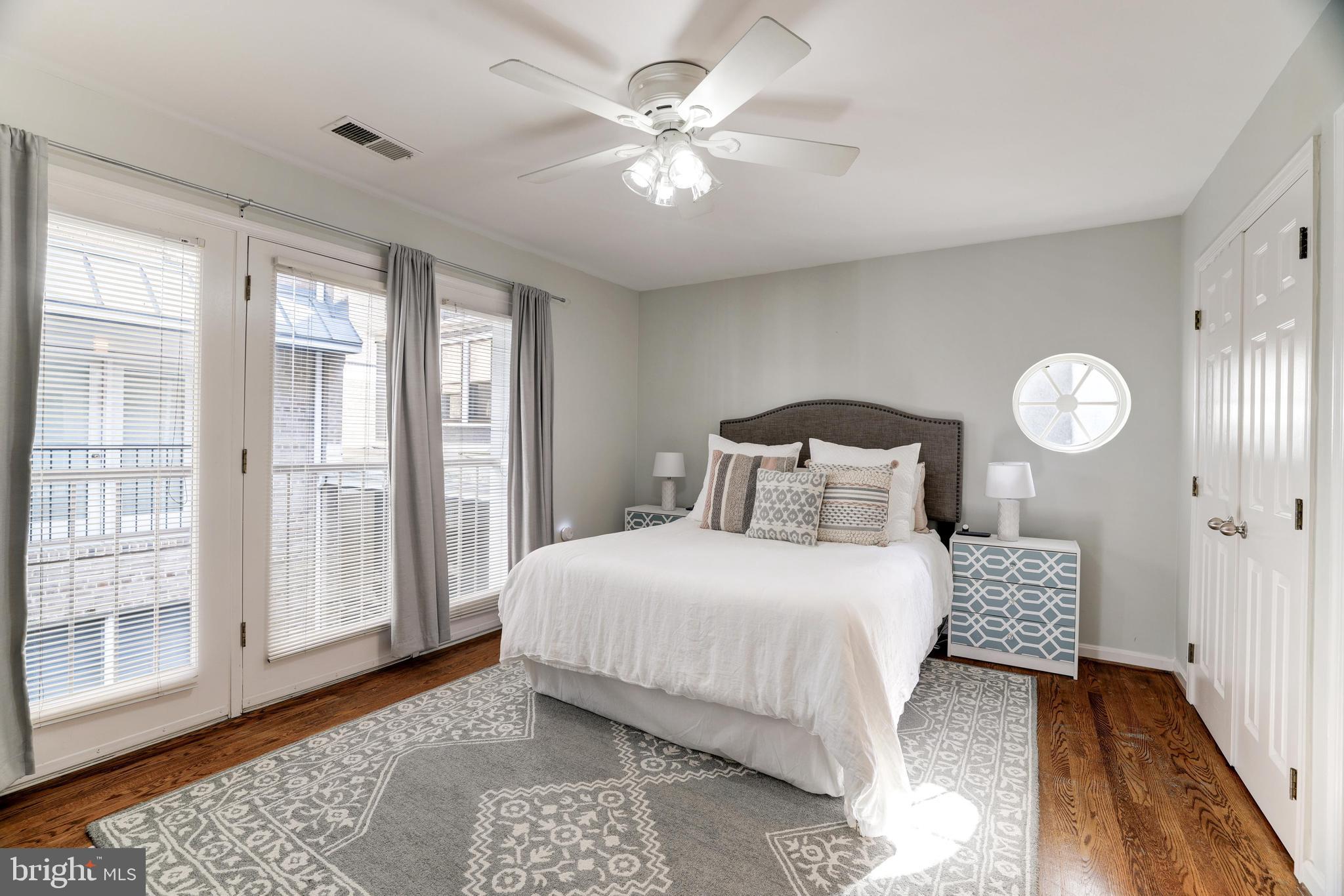 5229 Connecticut Ave NW #809