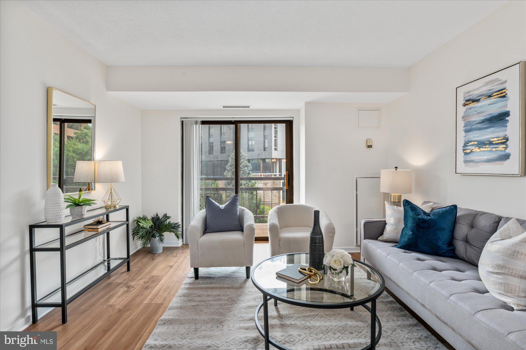 2111 Wisconsin Ave NW #318