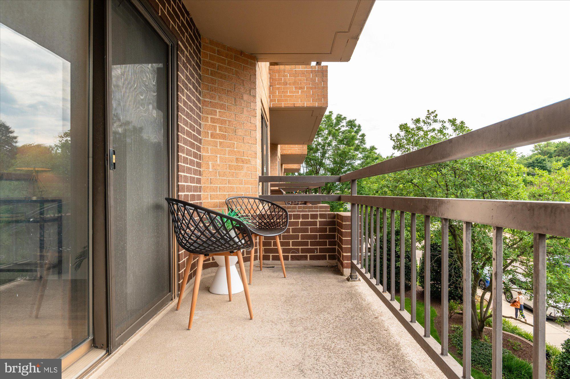 2111 Wisconsin Ave NW #318
