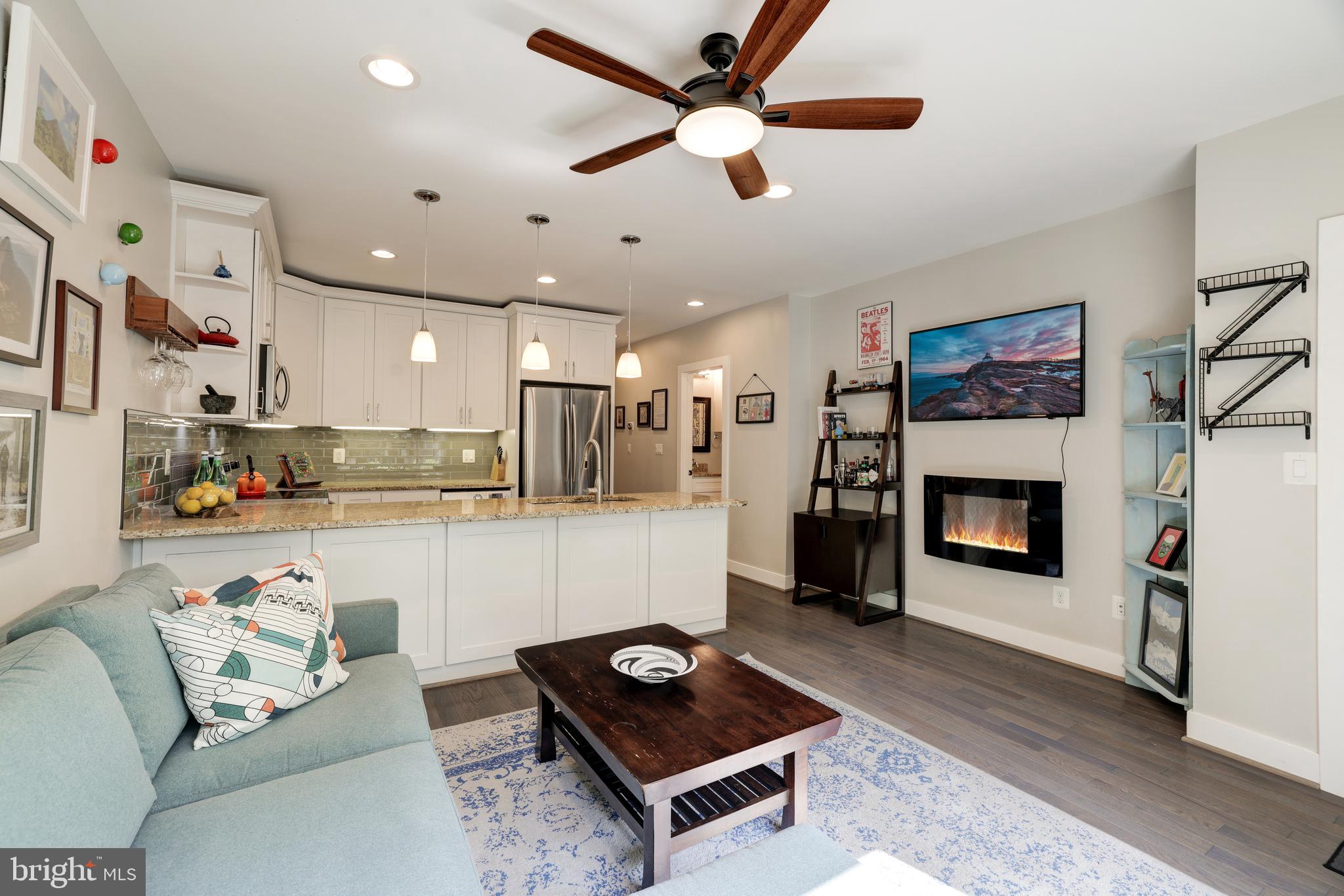 1330 Orren St NE #101