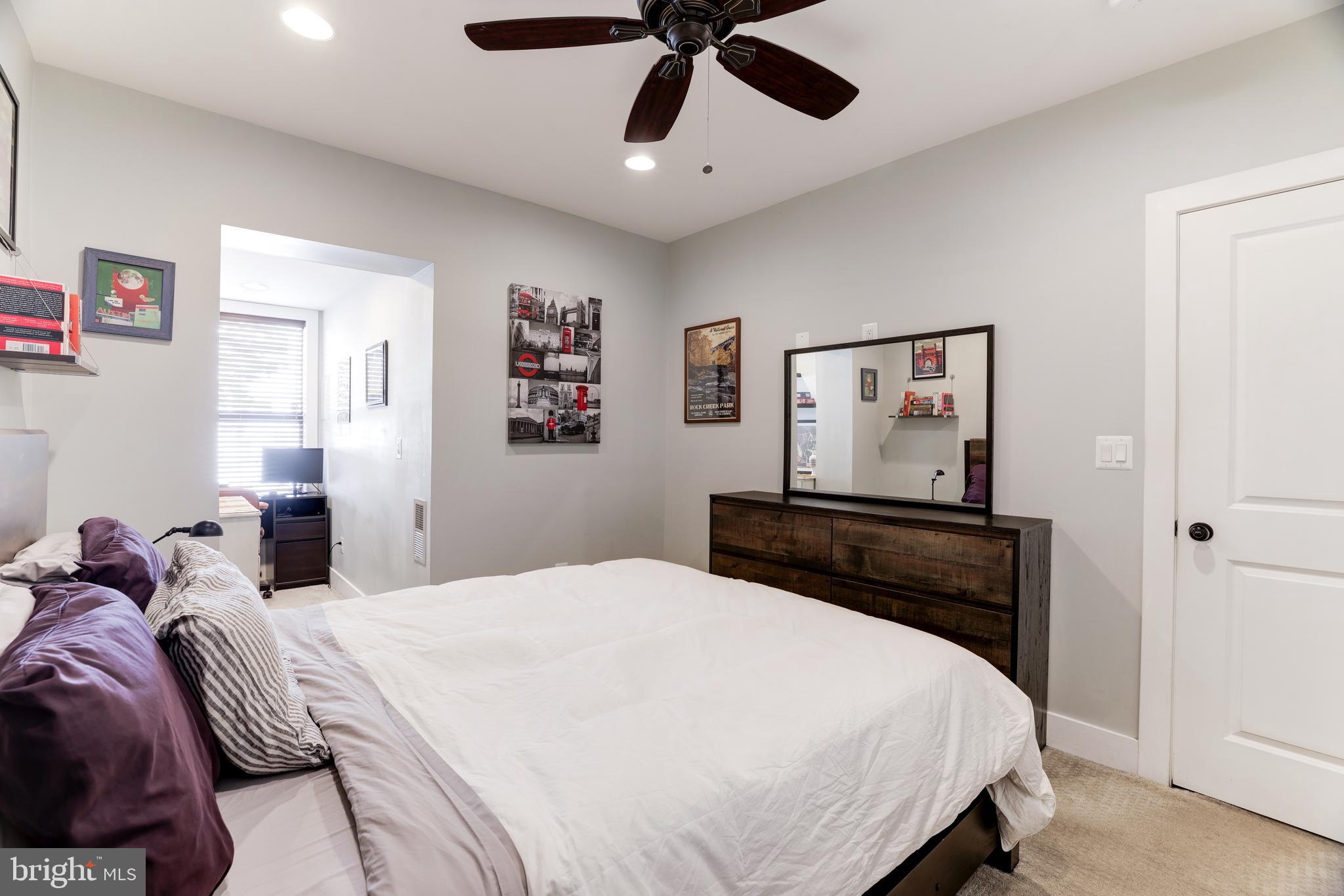 1330 Orren St NE #101