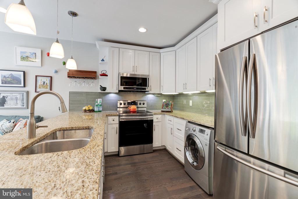 1330 Orren St NE #101