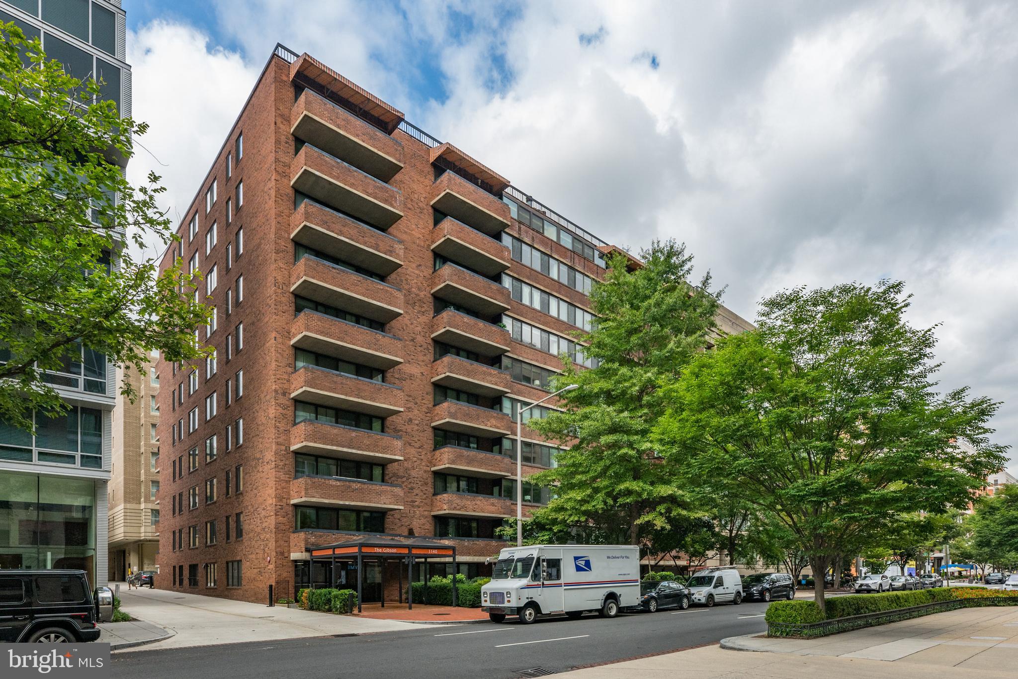 1140 23rd St NW #906