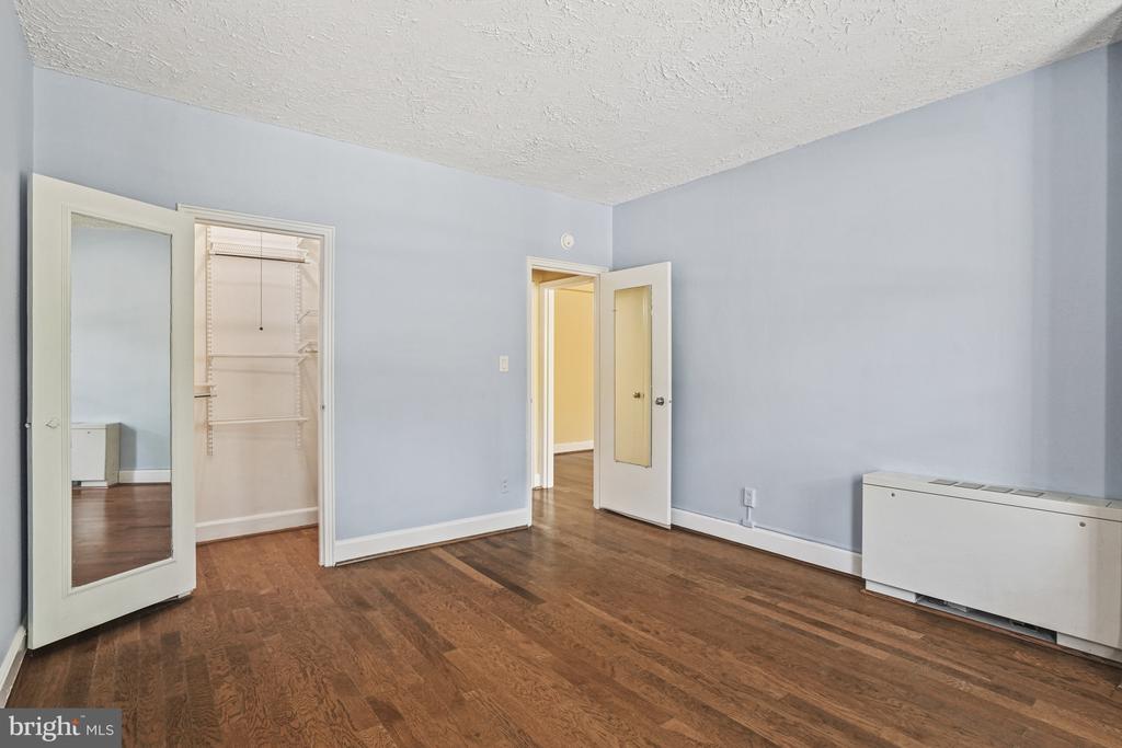 3901 Cathedral Ave NW #114