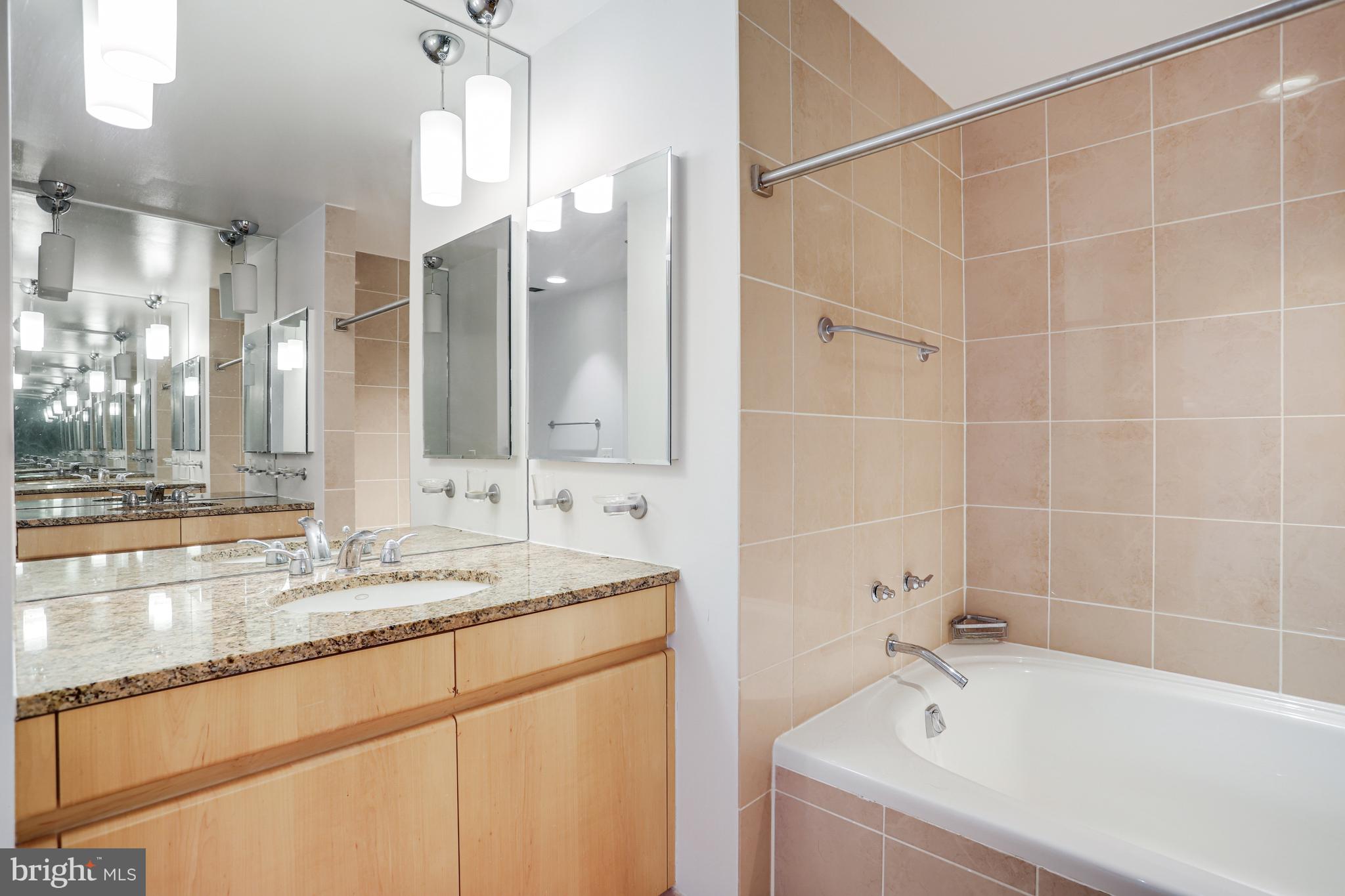 675 E St NW #900