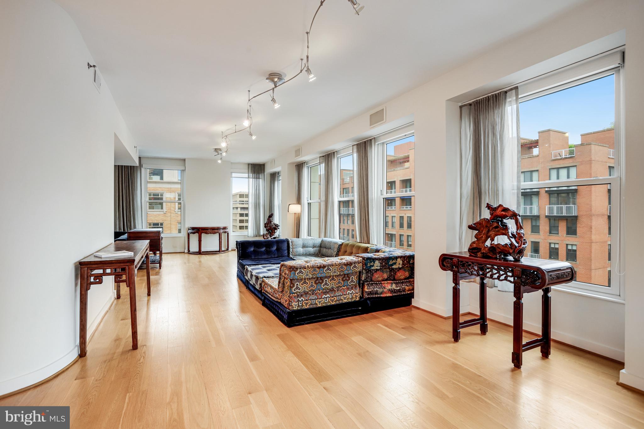675 E St NW #900