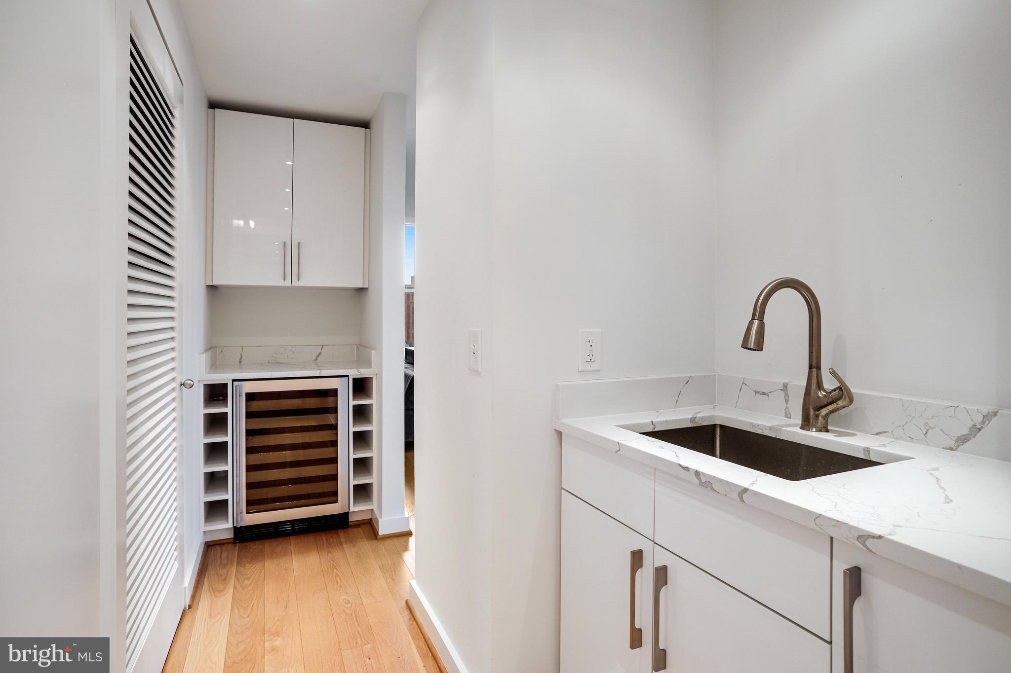 675 E St NW #900