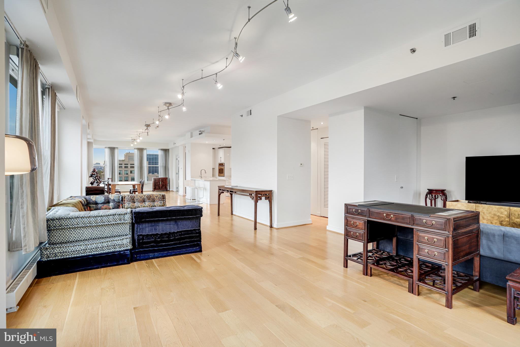 675 E St NW #900