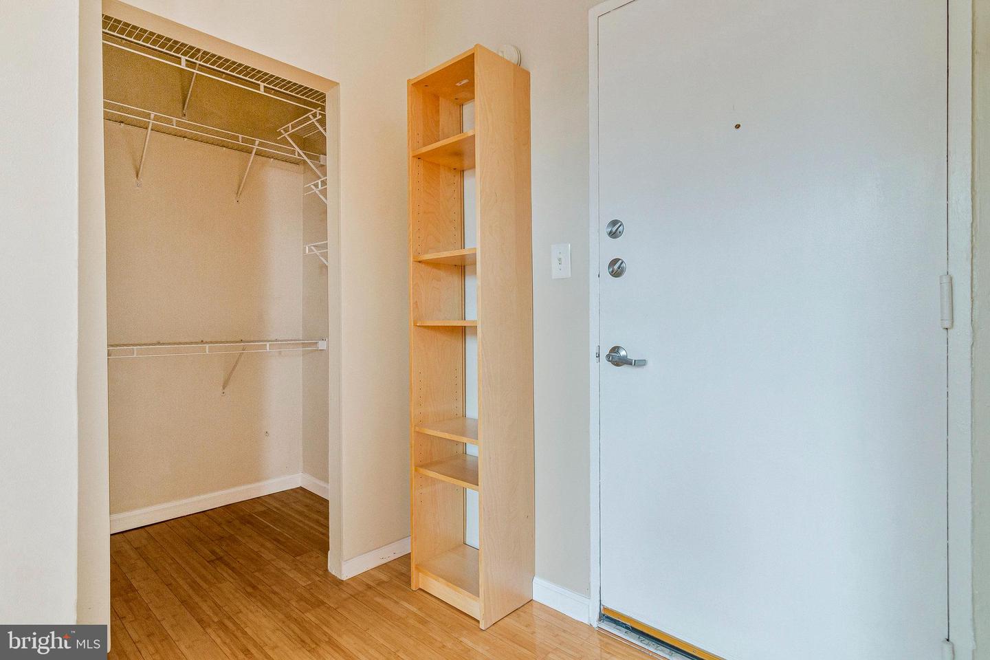 1822-15th NW 15th St NW #202
