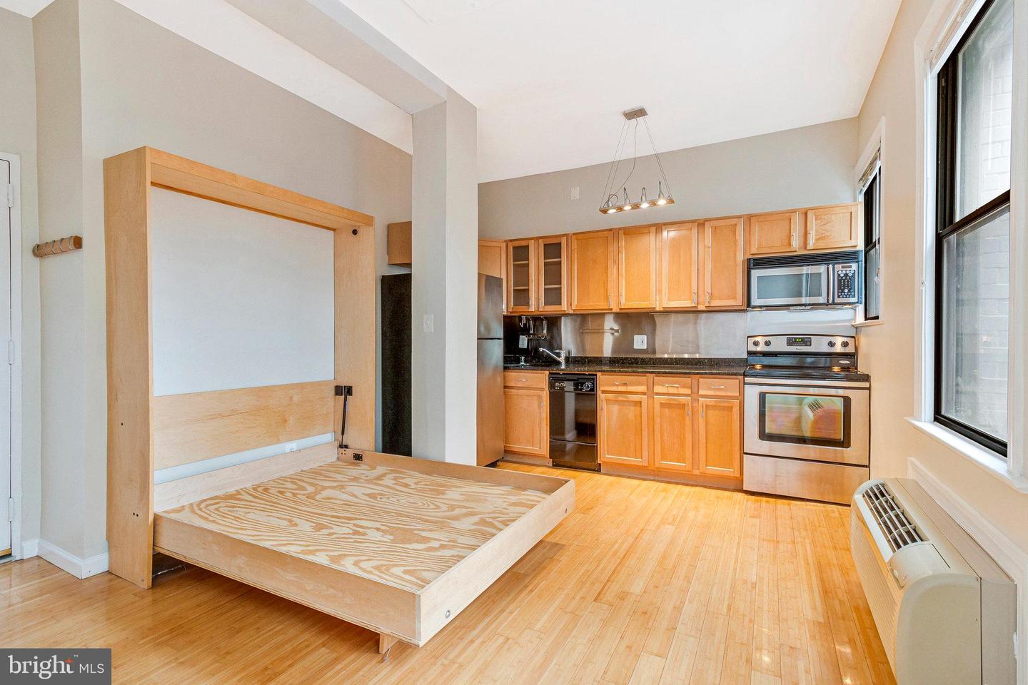 1822-15th NW 15th St NW #202