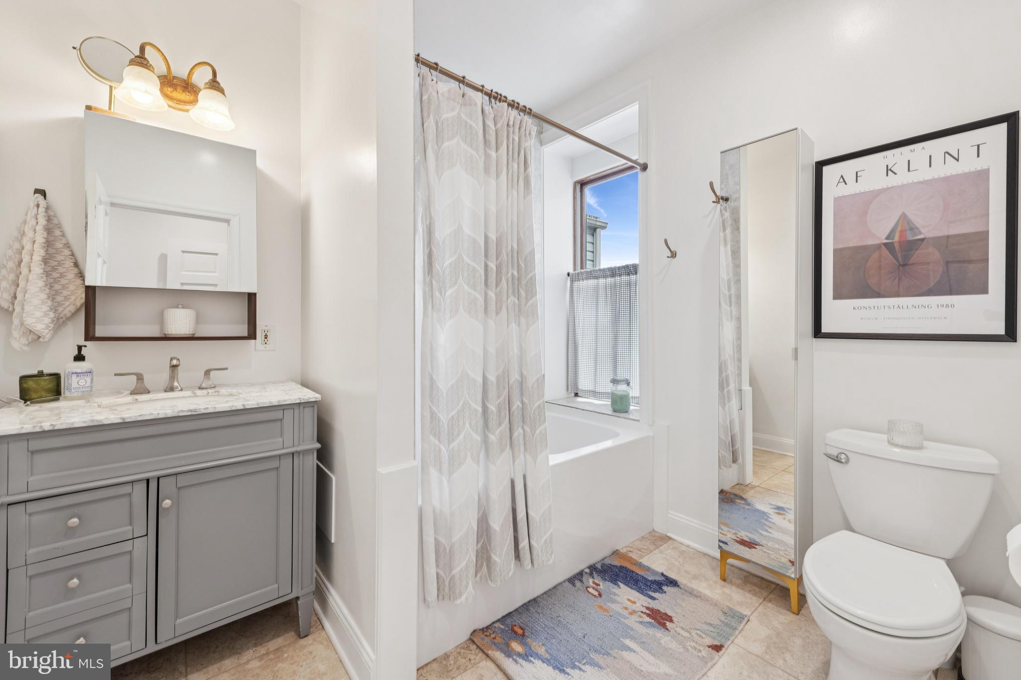 2304 1ST STREET NW 1
