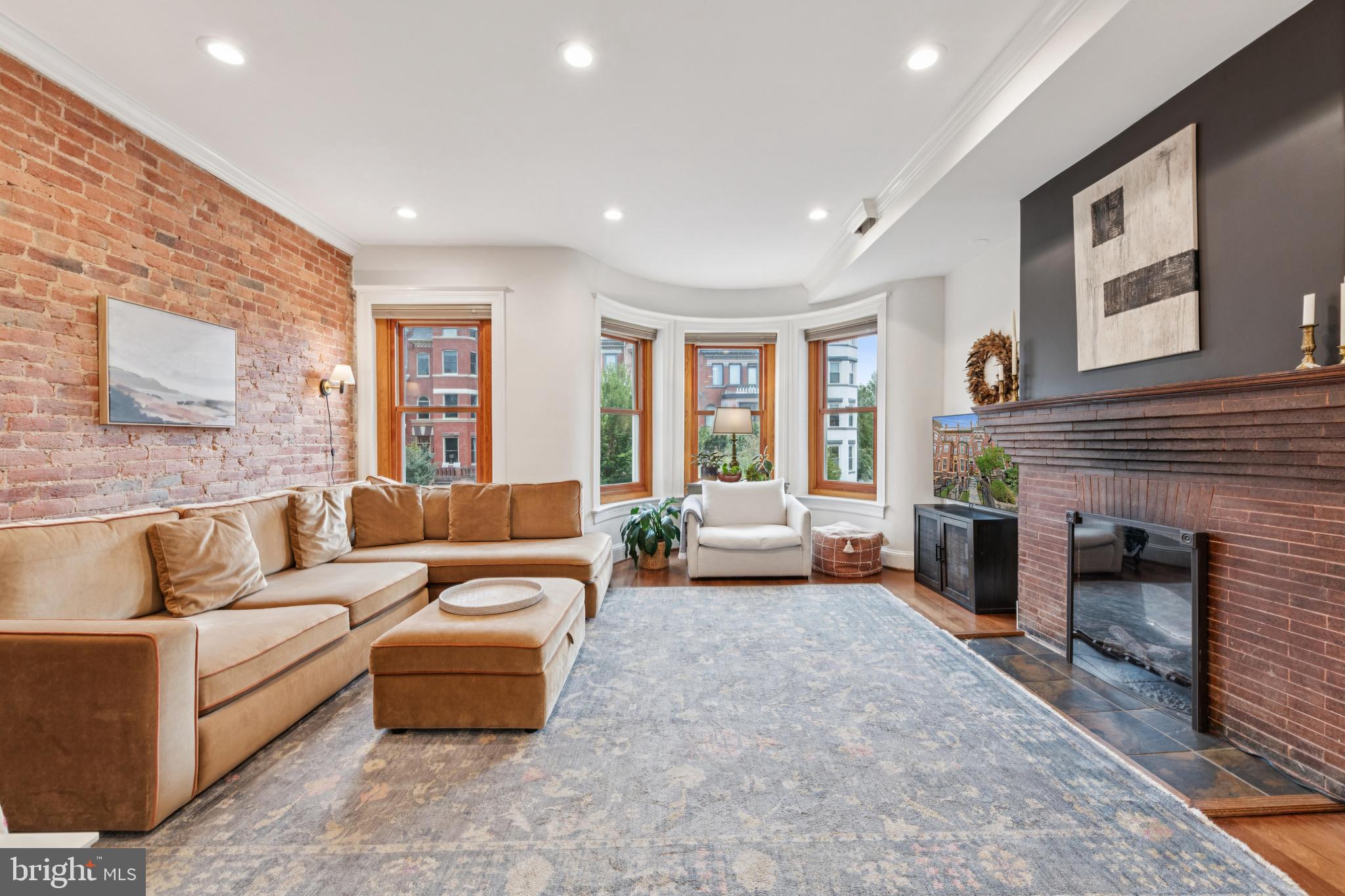 2304 1ST STREET NW 1