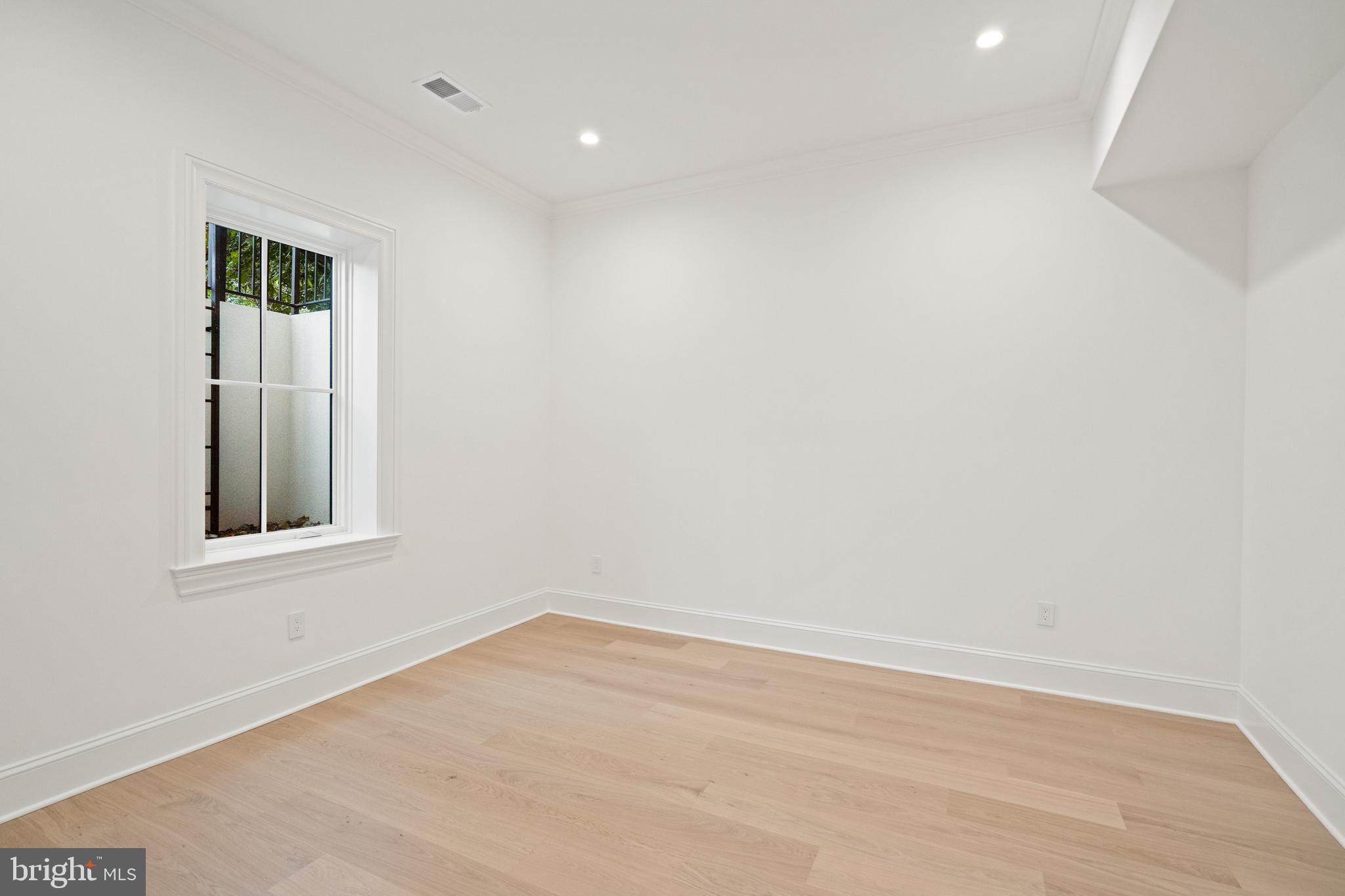 2916 CHESAPEAKE STREET NW