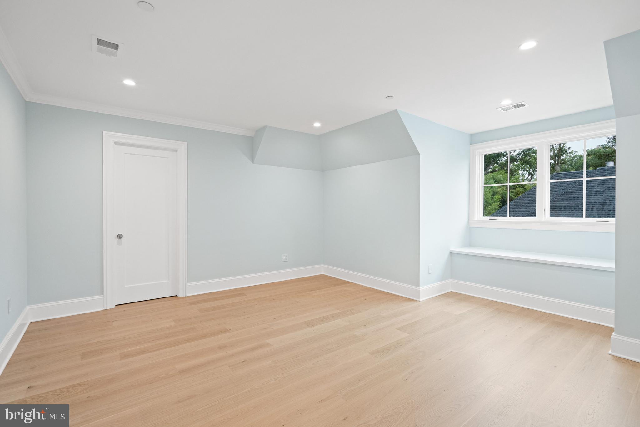 2916 CHESAPEAKE STREET NW