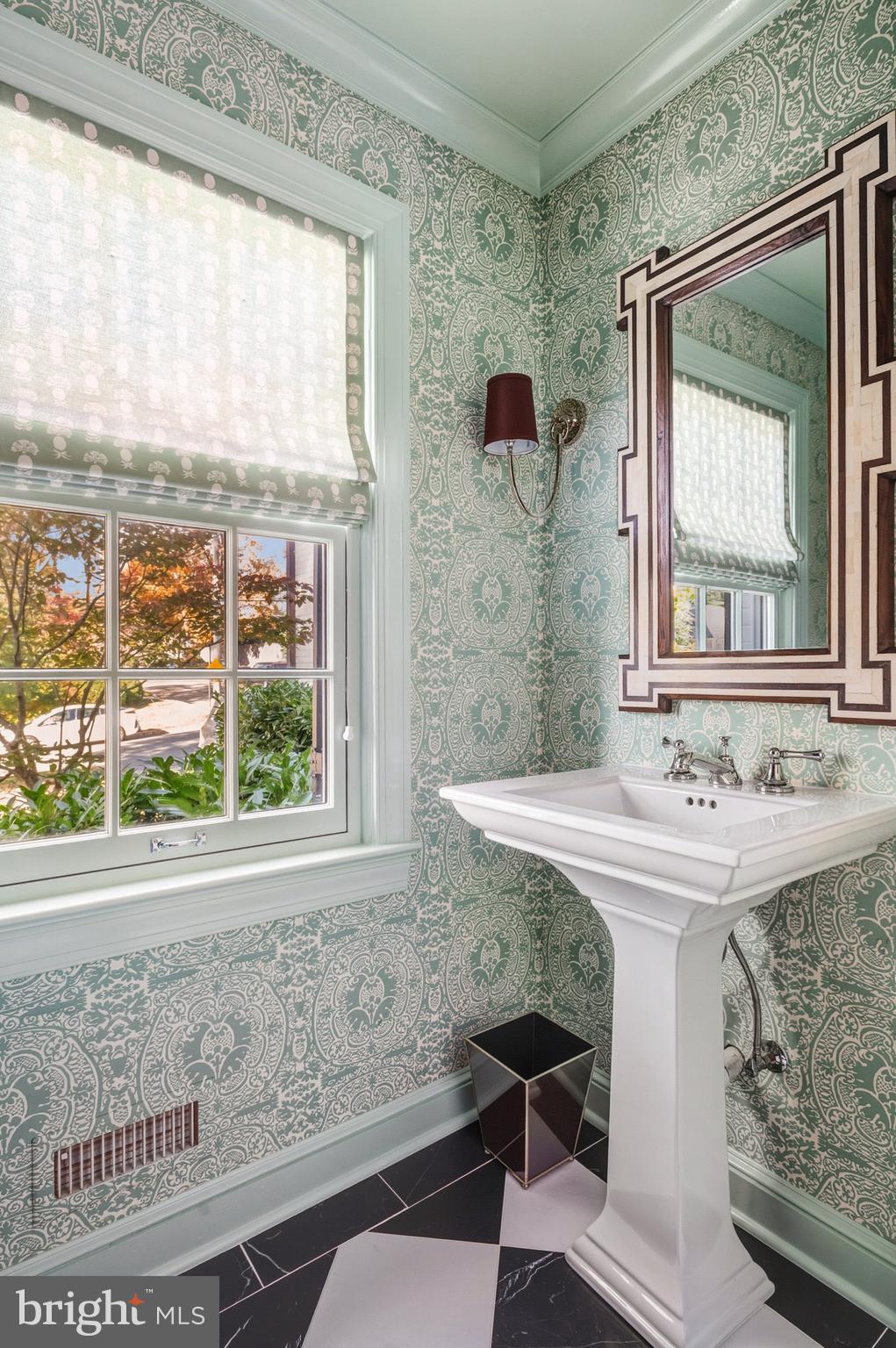 5020 PALISADE LANE NW