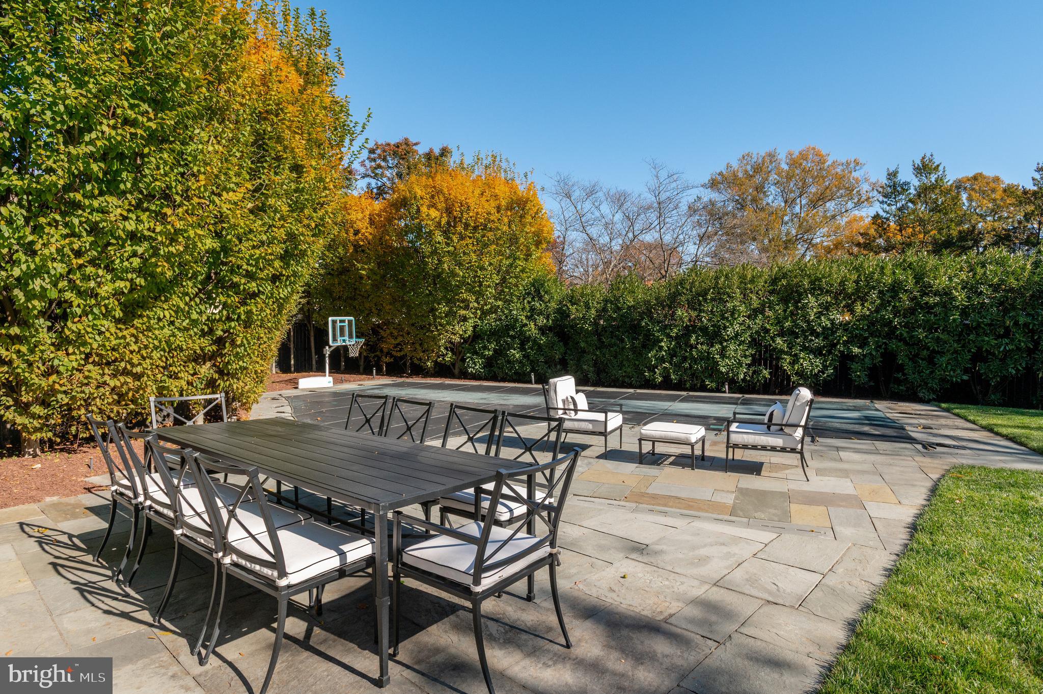 5020 PALISADE LANE NW