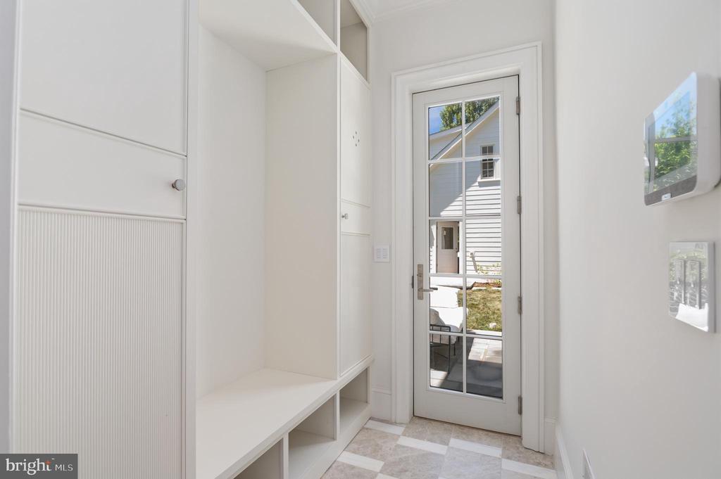 2604 36TH STREET NW