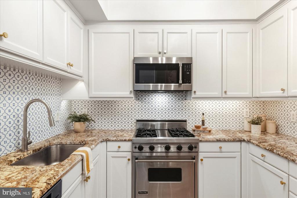 1155 23RD STREET NW 8H