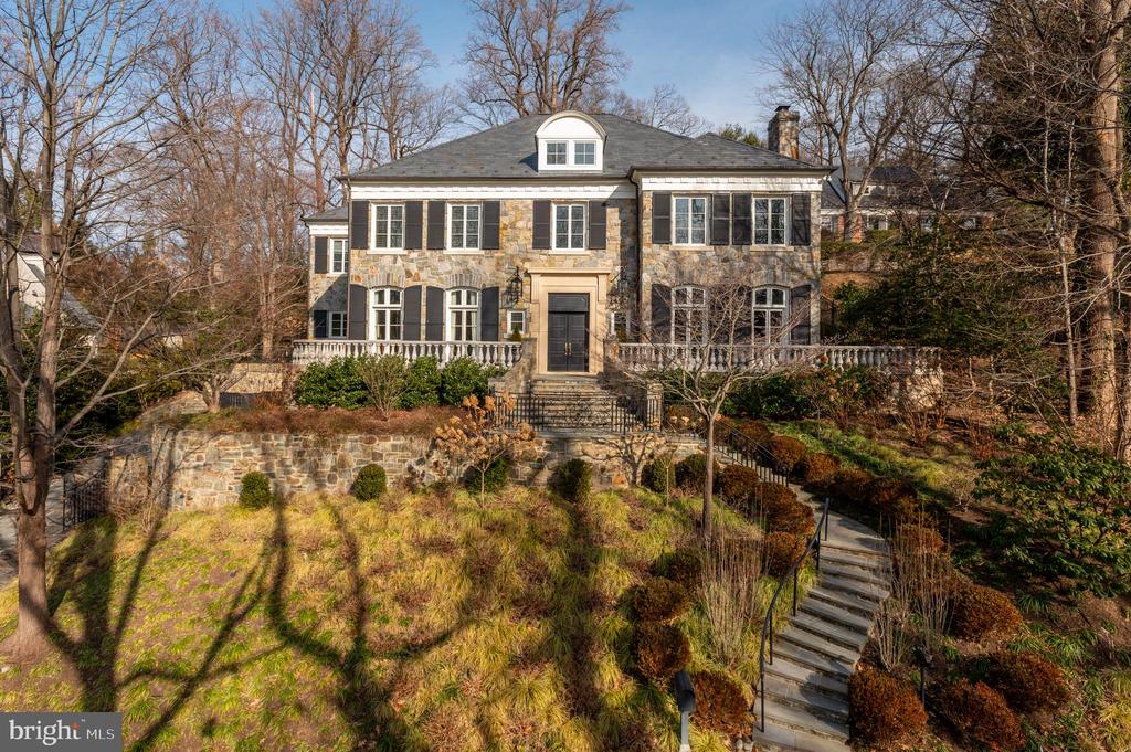 4869 GLENBROOK ROAD NW