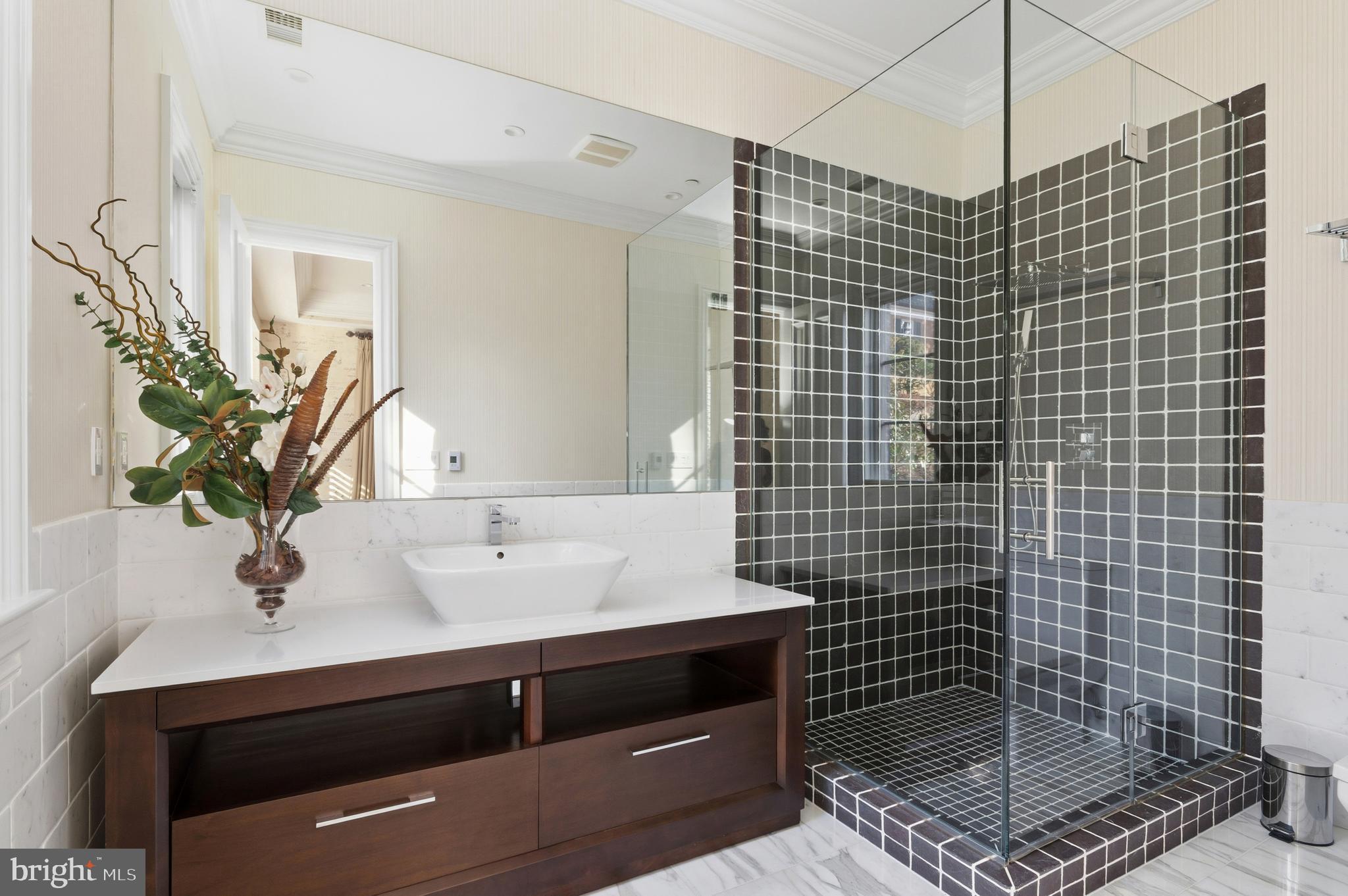 4869 GLENBROOK ROAD NW