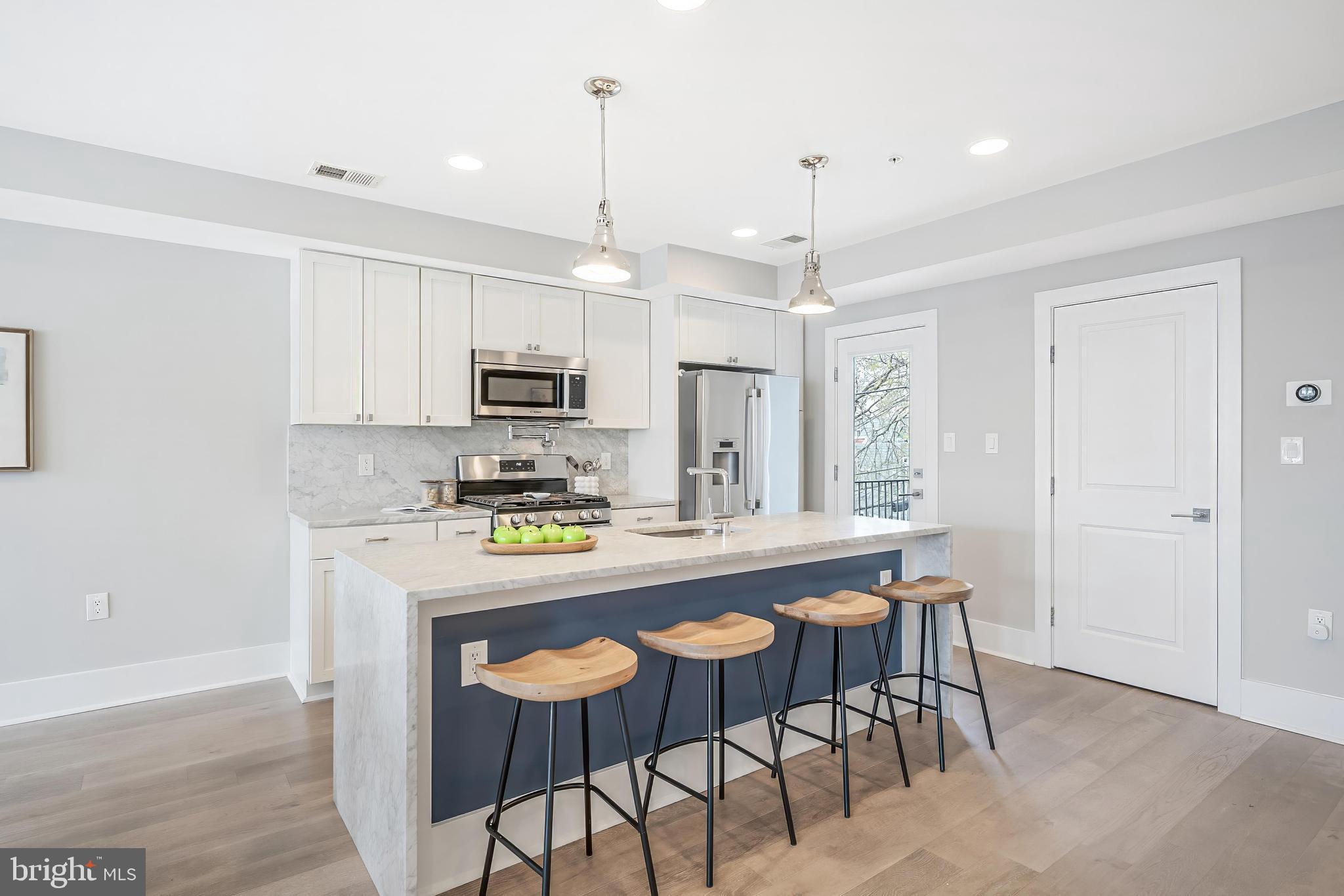 415 VARNUM STREET NW 2