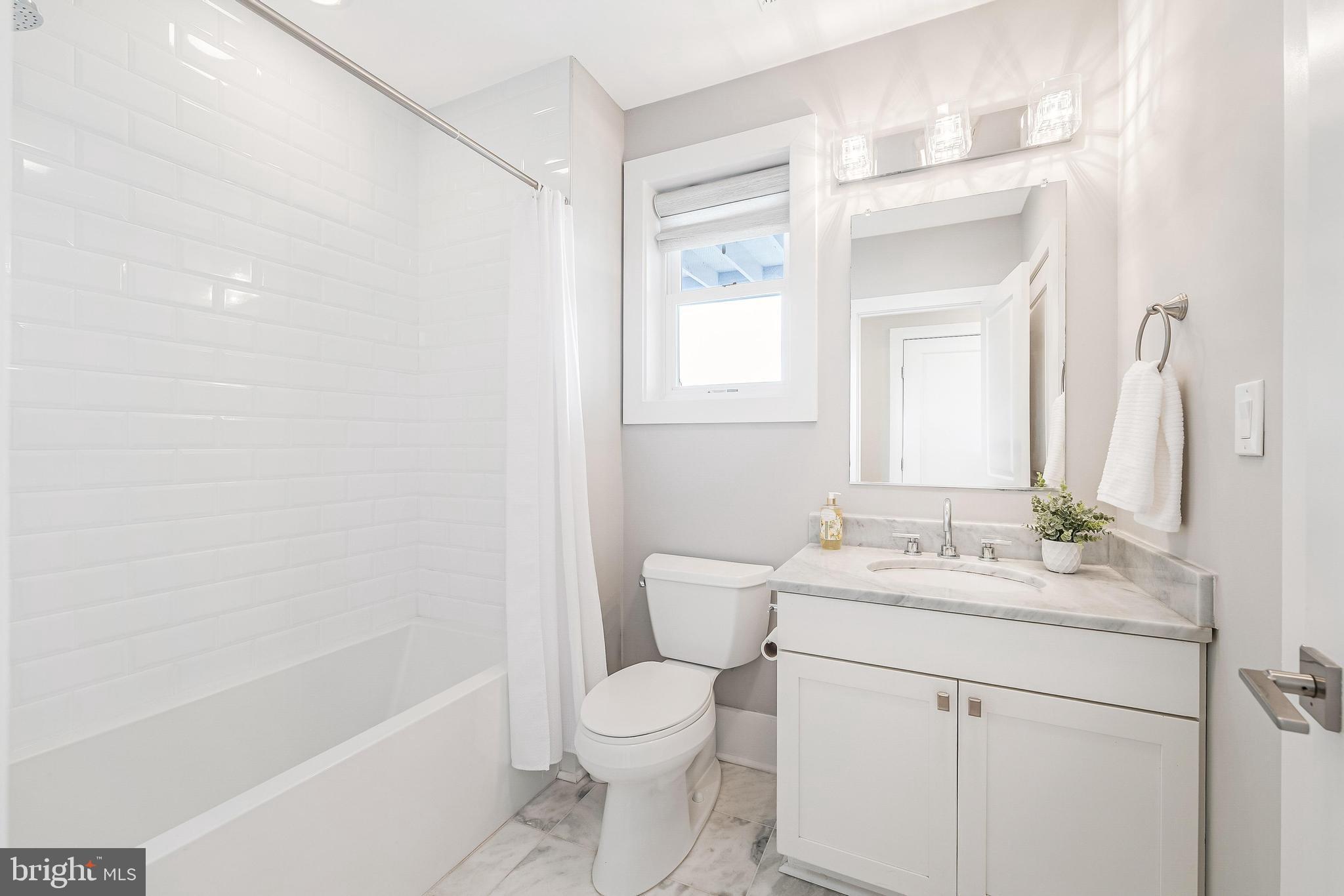 415 VARNUM STREET NW 2