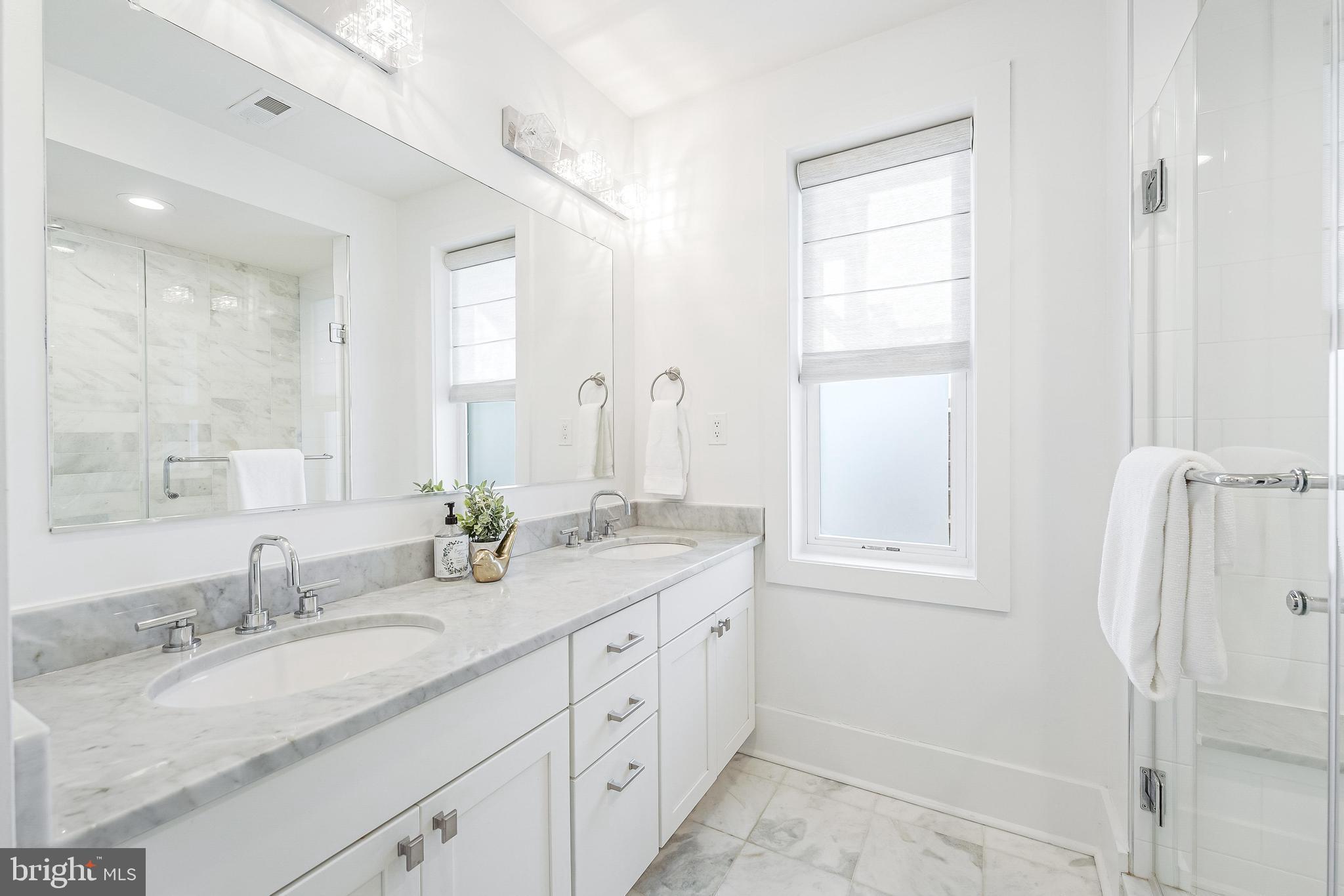 415 VARNUM STREET NW 2