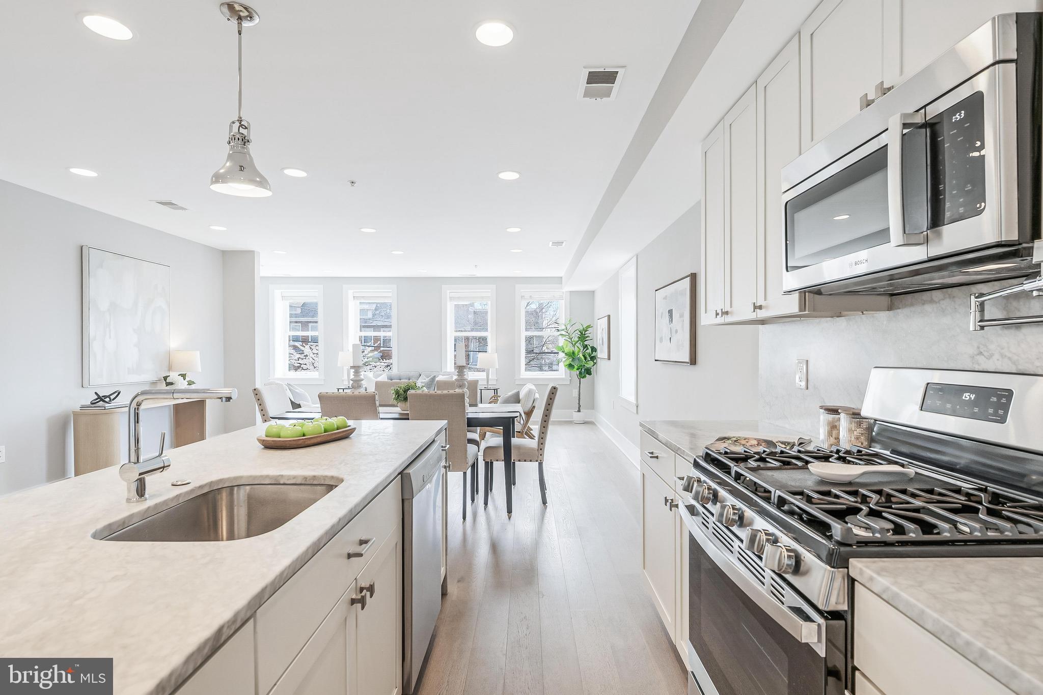 415 VARNUM STREET NW 2