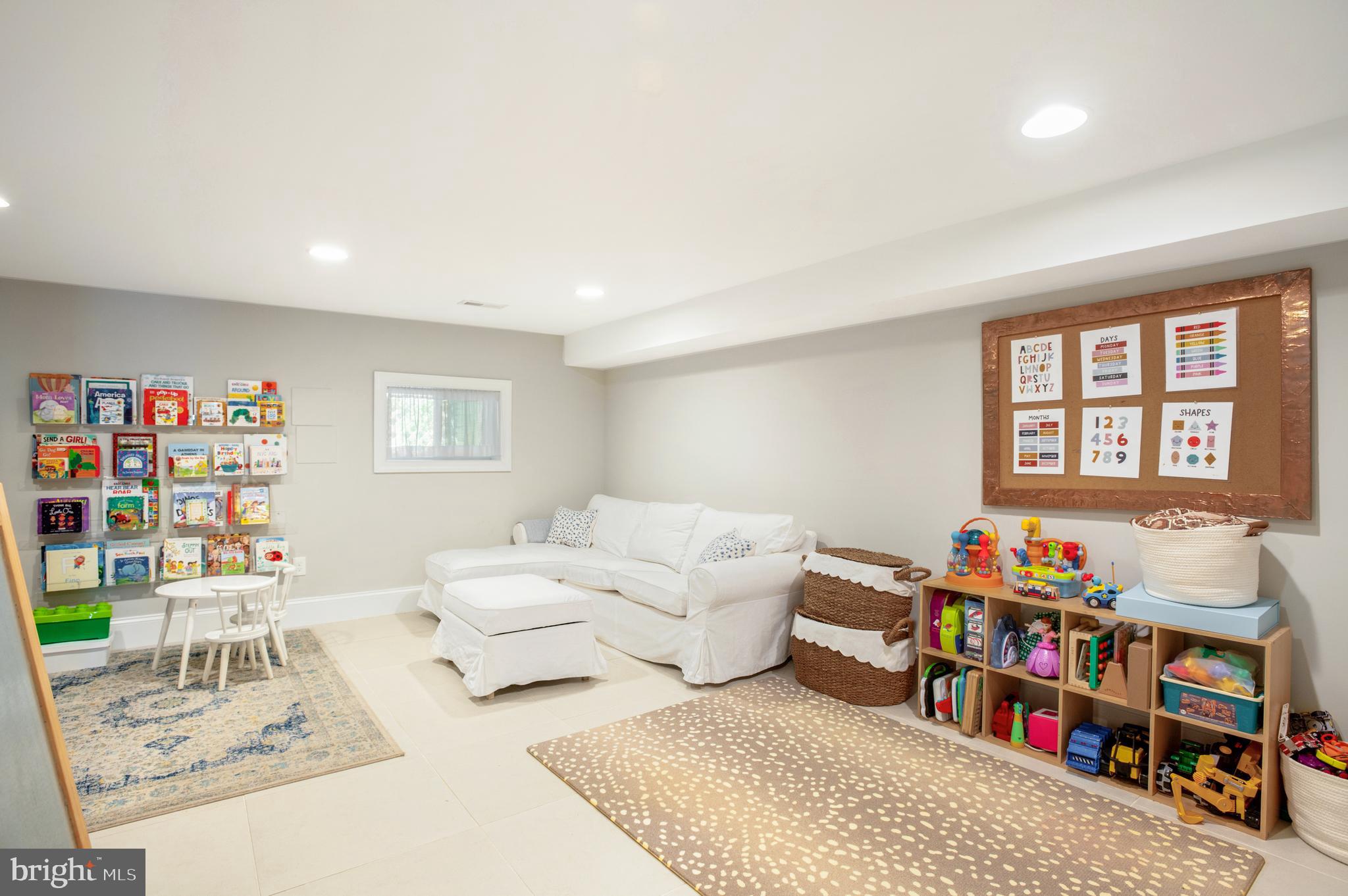 717 HAMILTON STREET NW