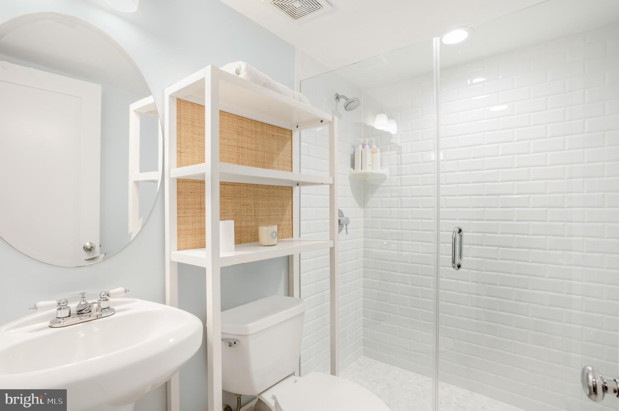 717 HAMILTON STREET NW