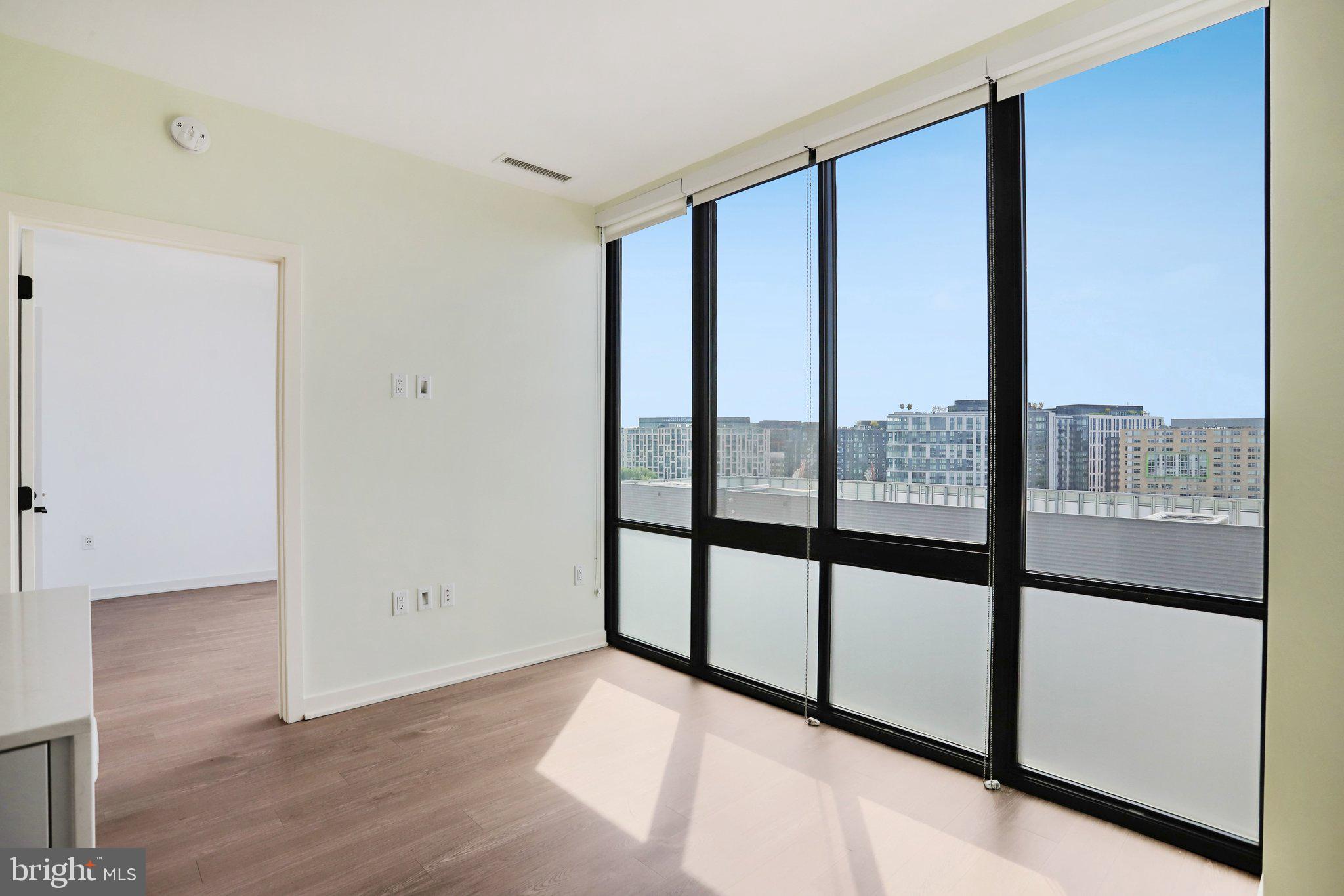 1625 ECKINGTON PLACE NE PH319