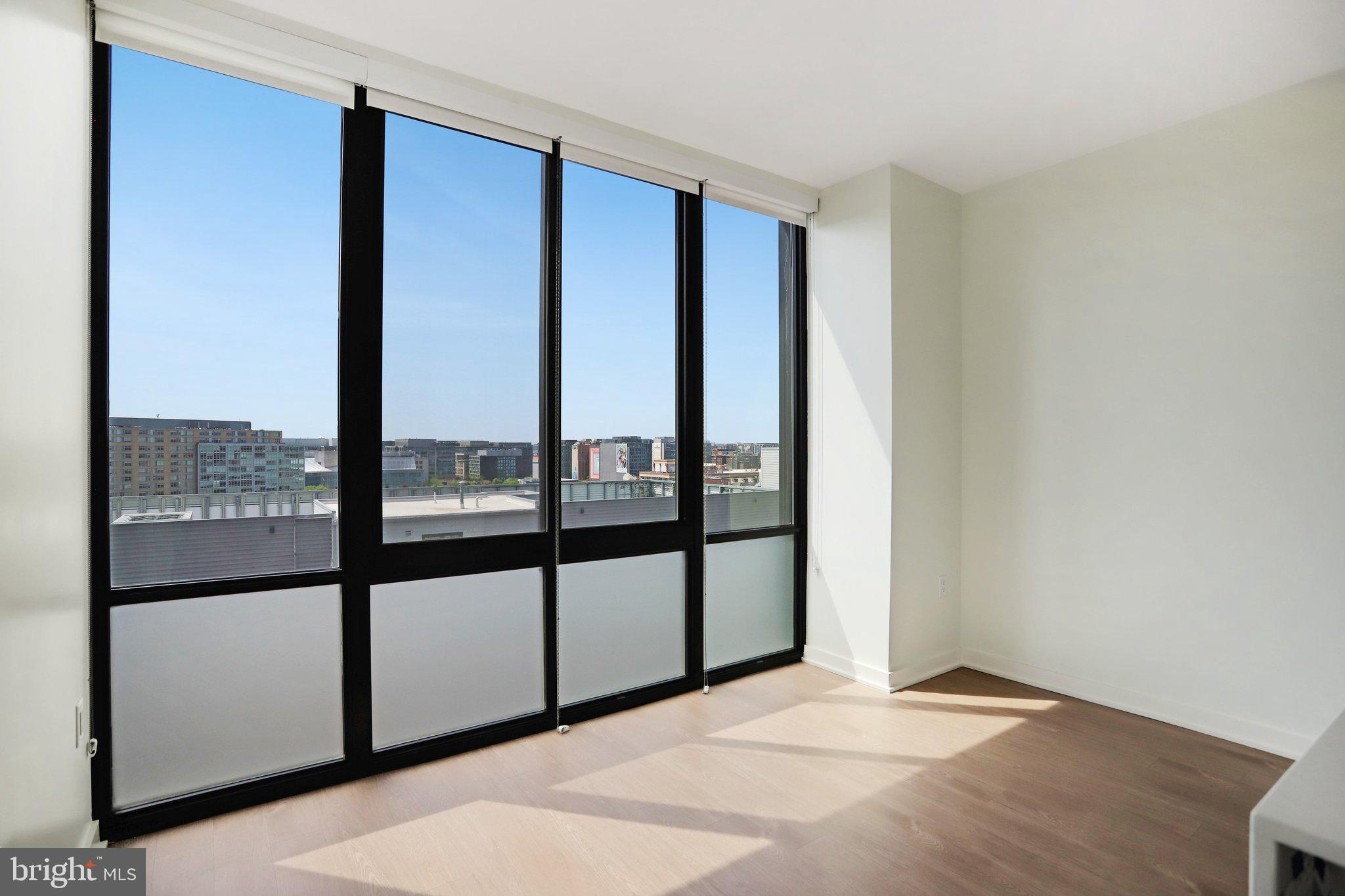 1625 ECKINGTON PLACE NE PH319