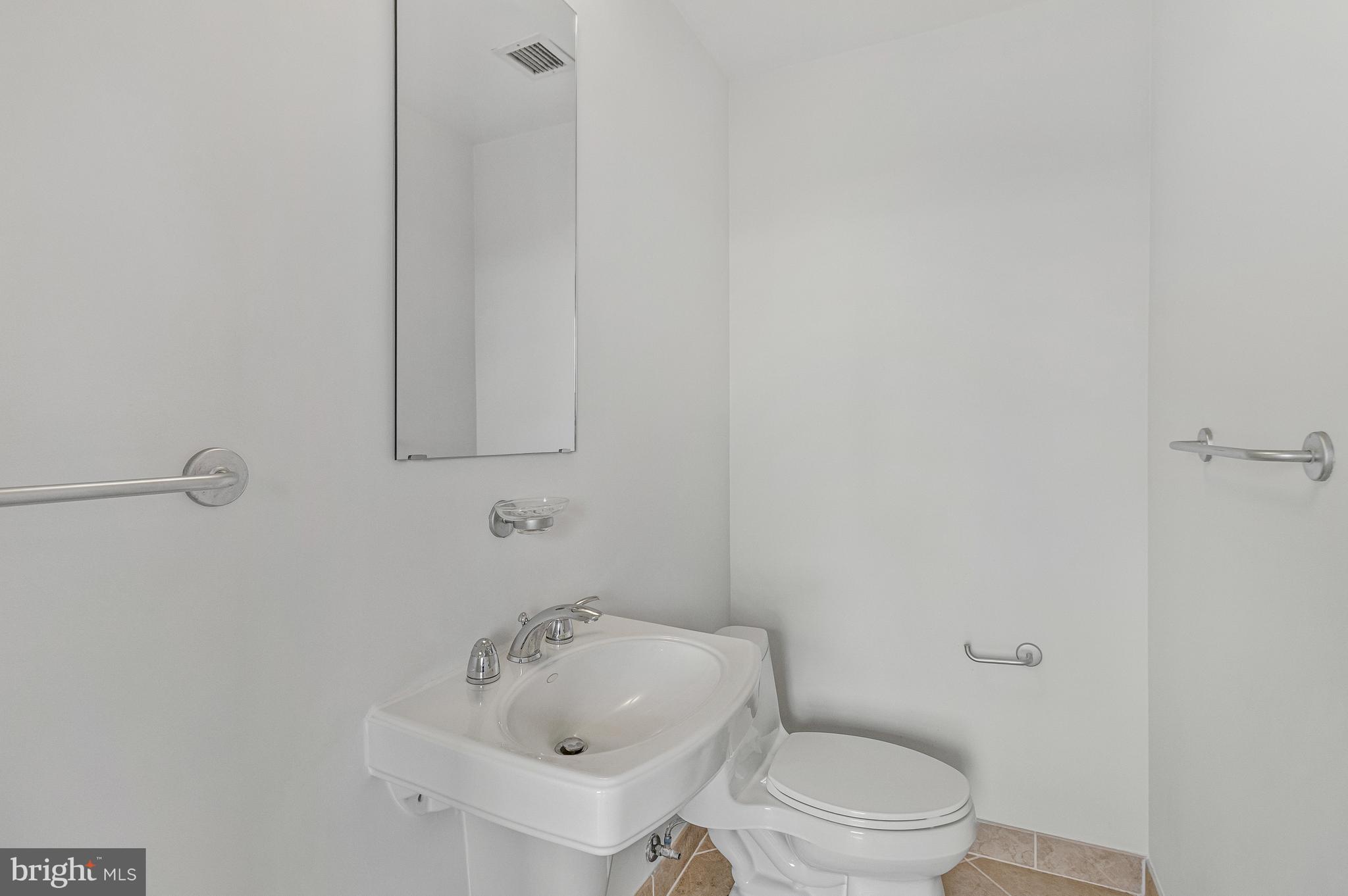 675 E STREET NW 900