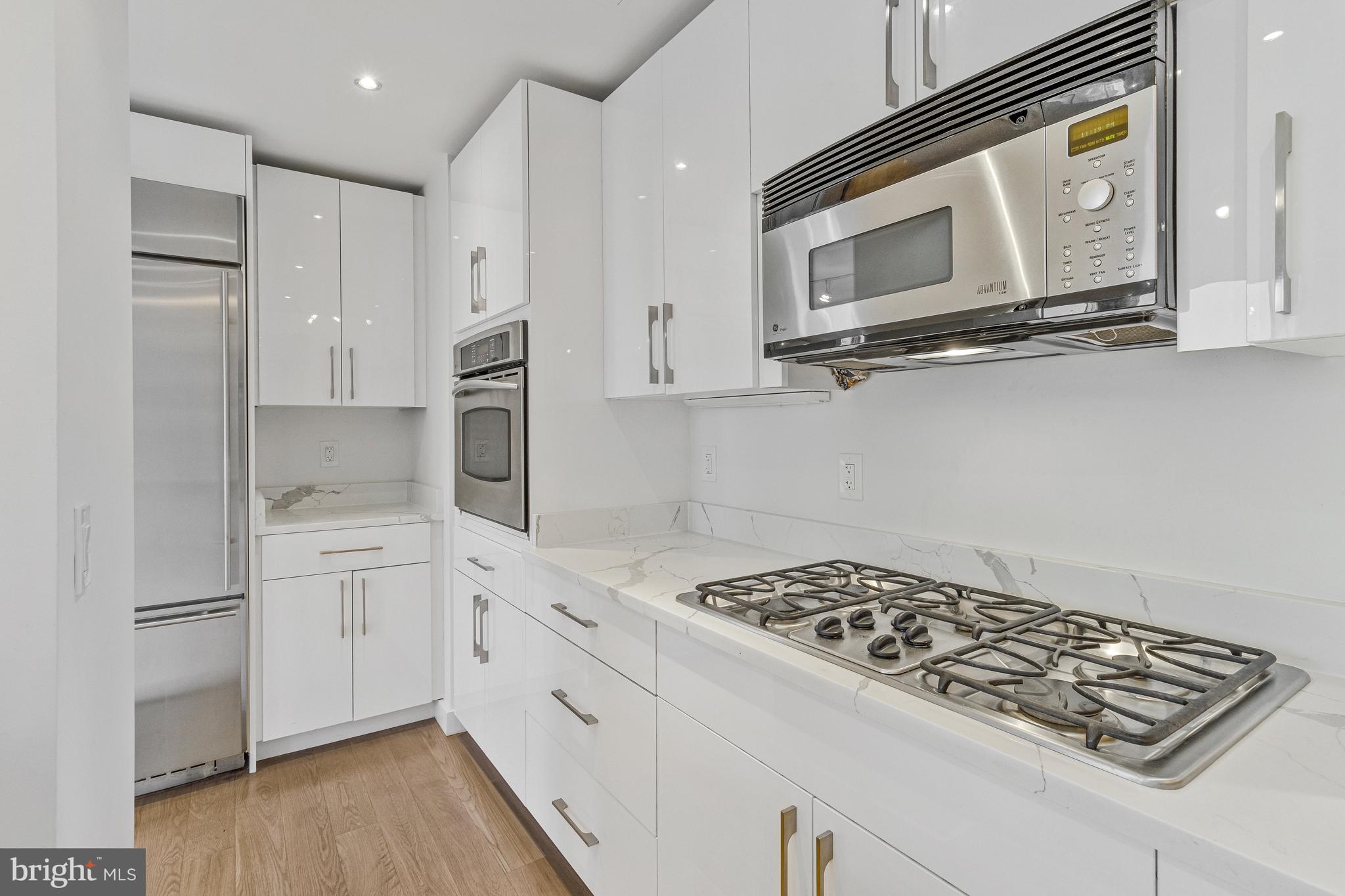 675 E STREET NW 900
