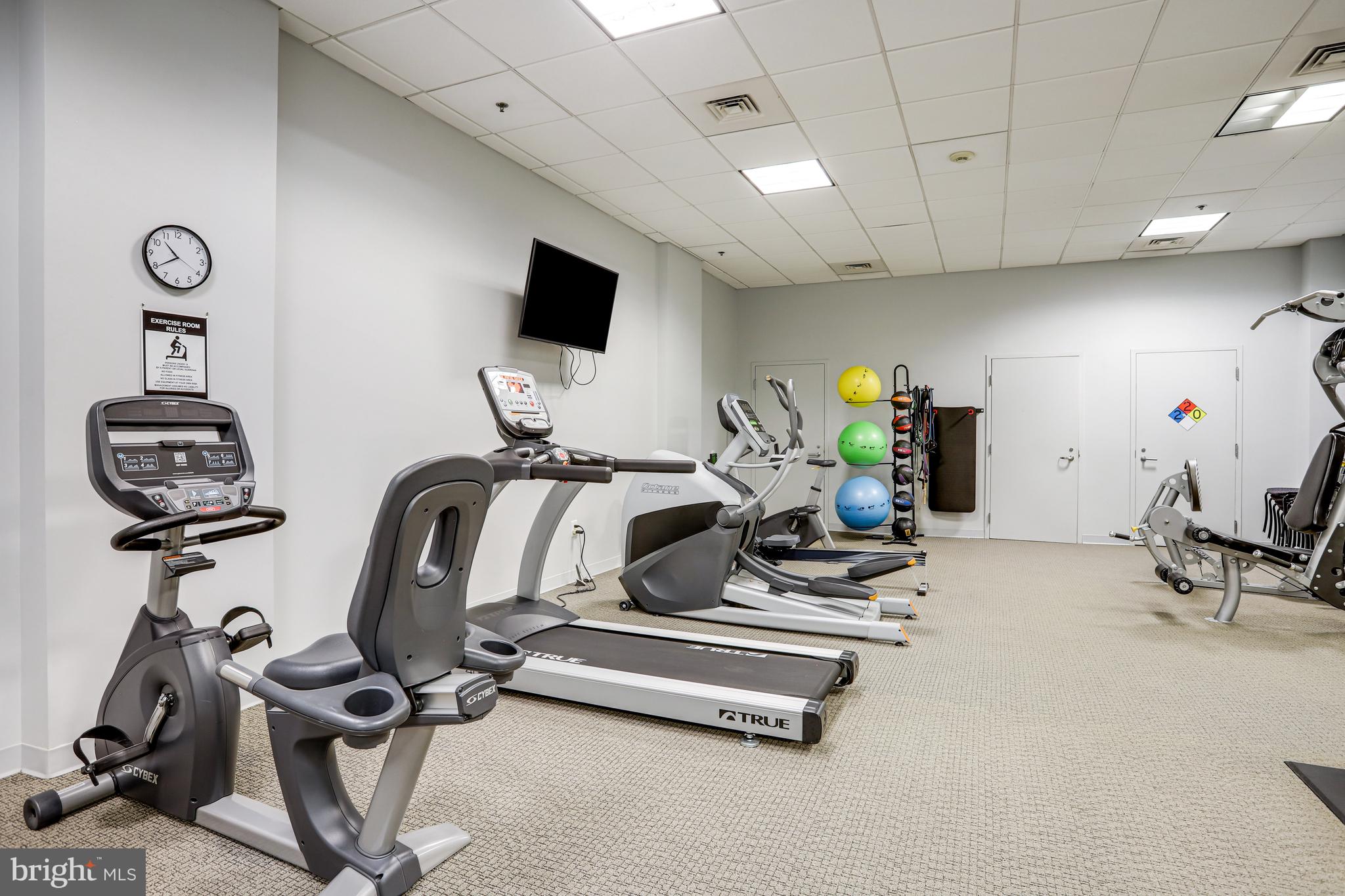 675 E STREET NW 900