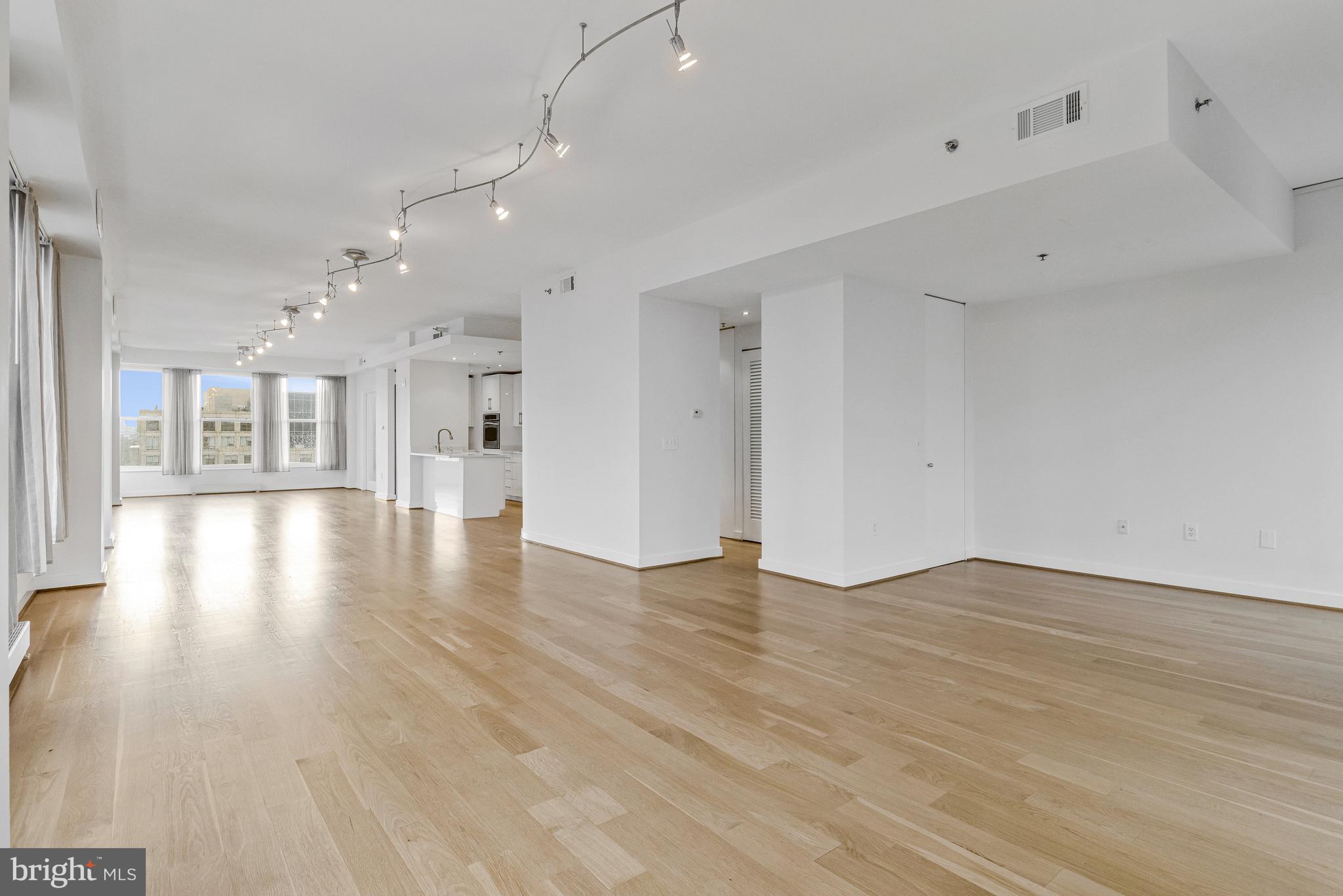675 E STREET NW 900