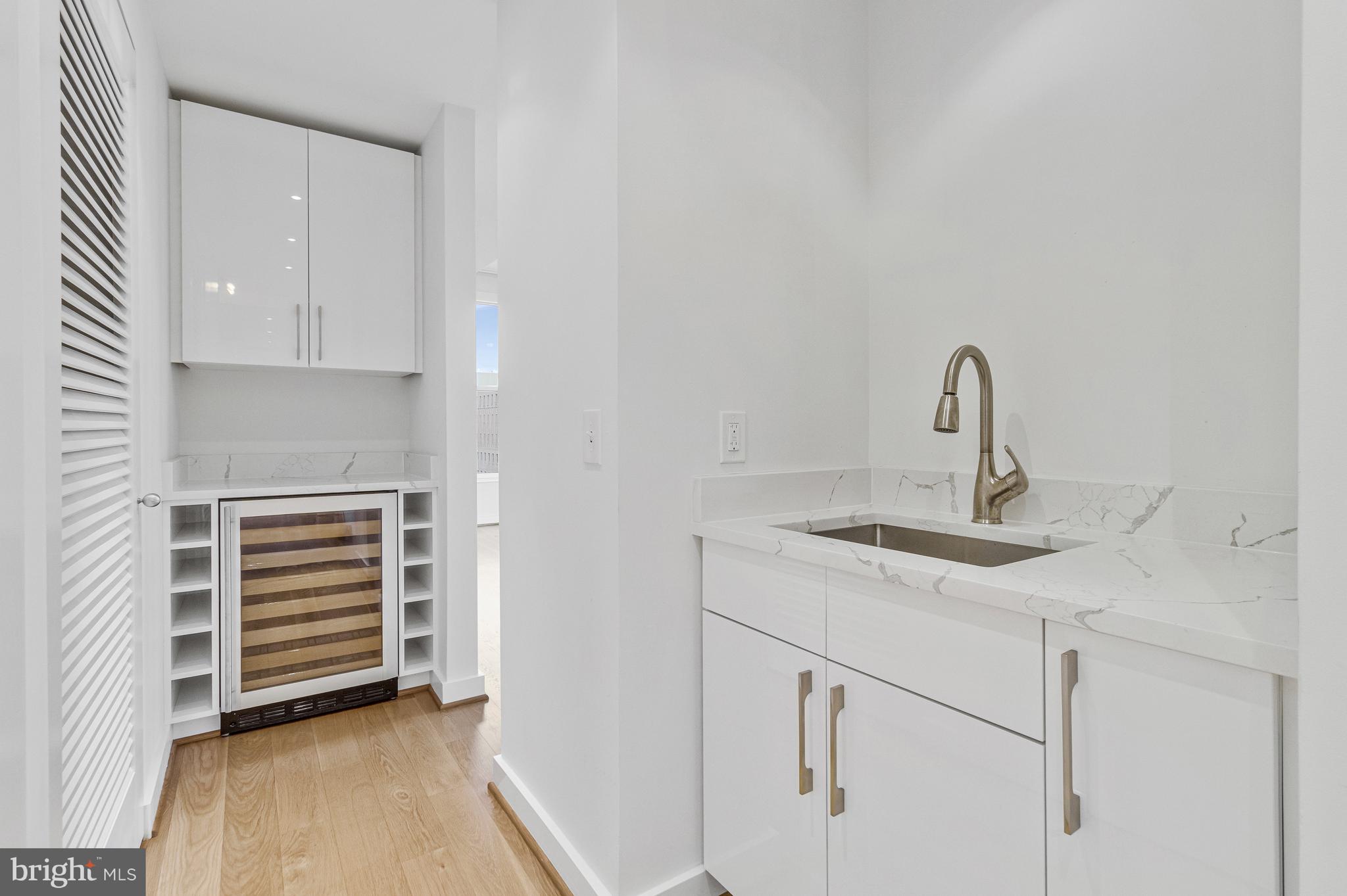 675 E STREET NW 900