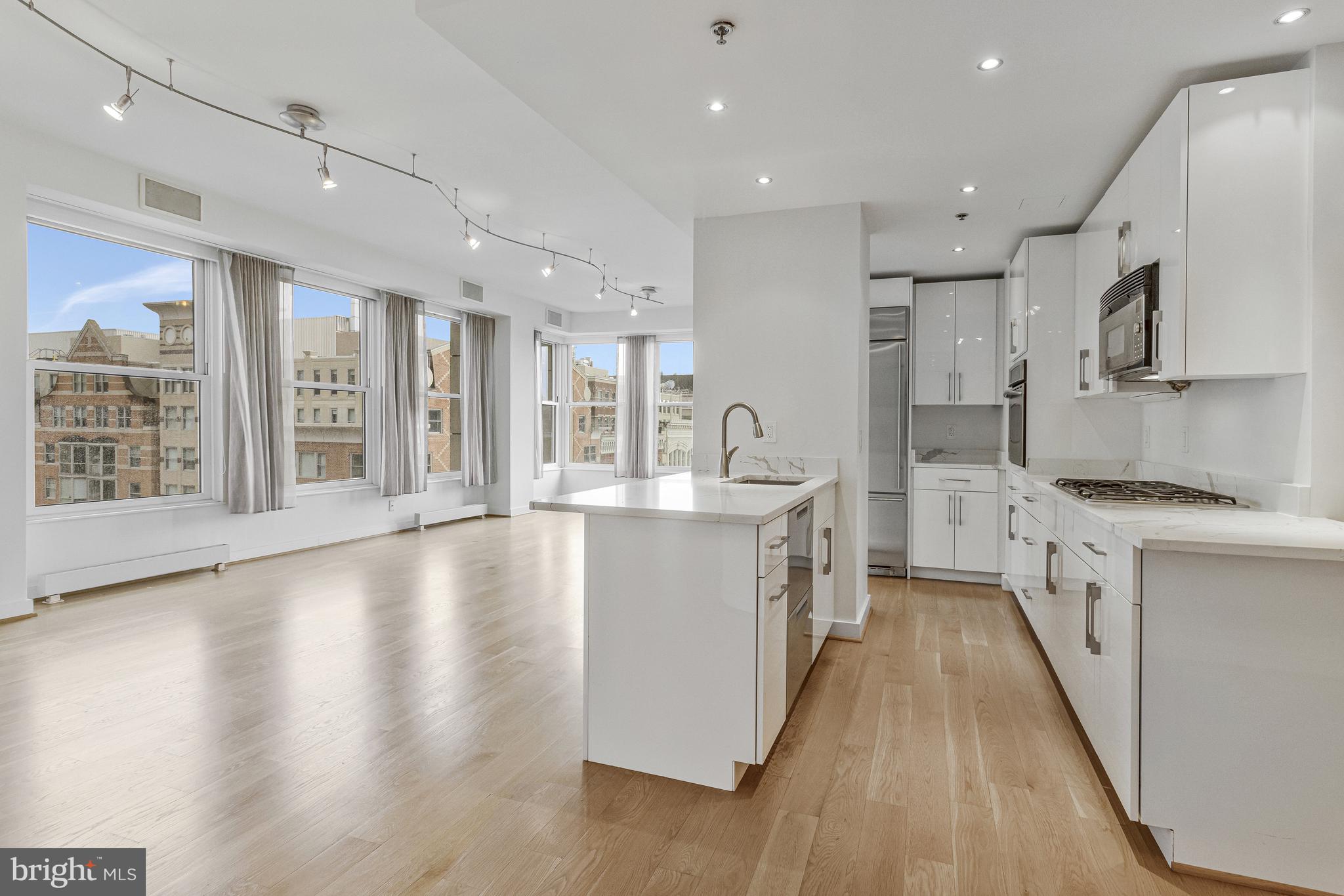 675 E STREET NW 900