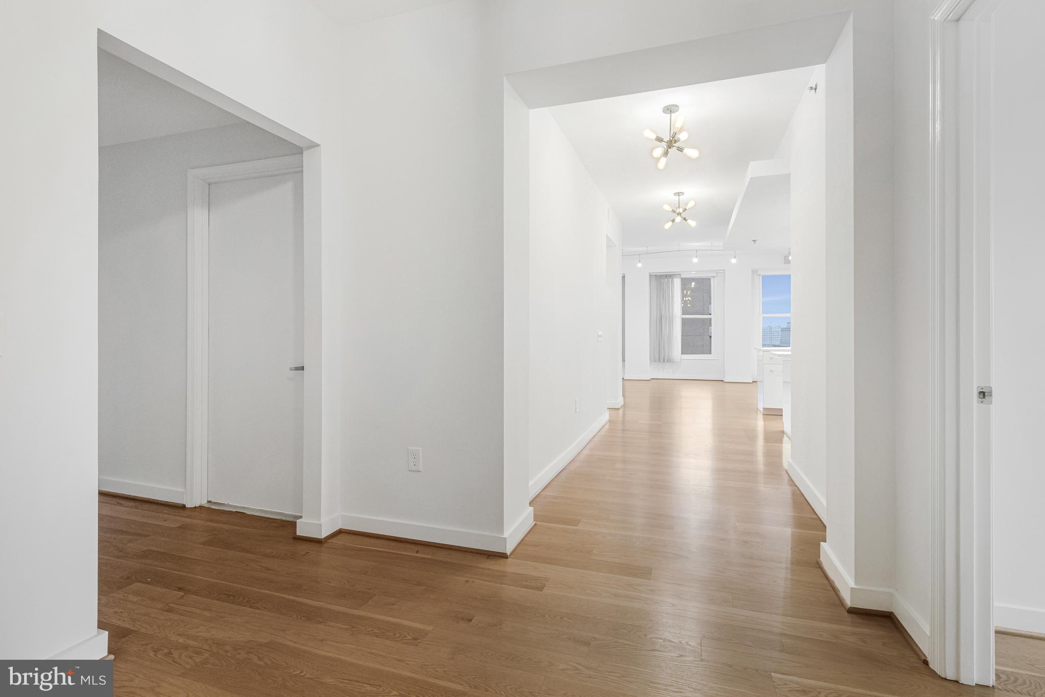 675 E STREET NW 900