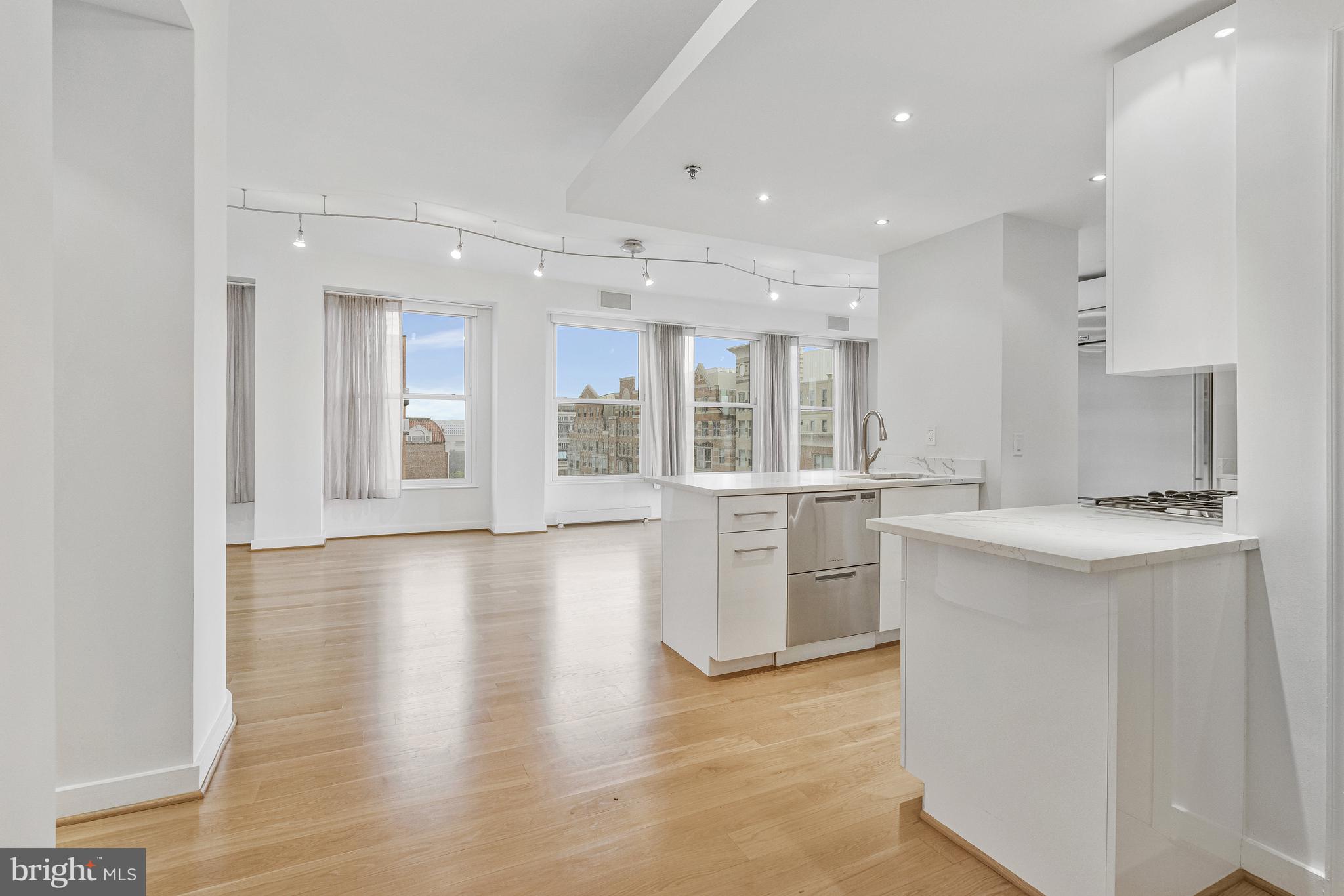 675 E STREET NW 900